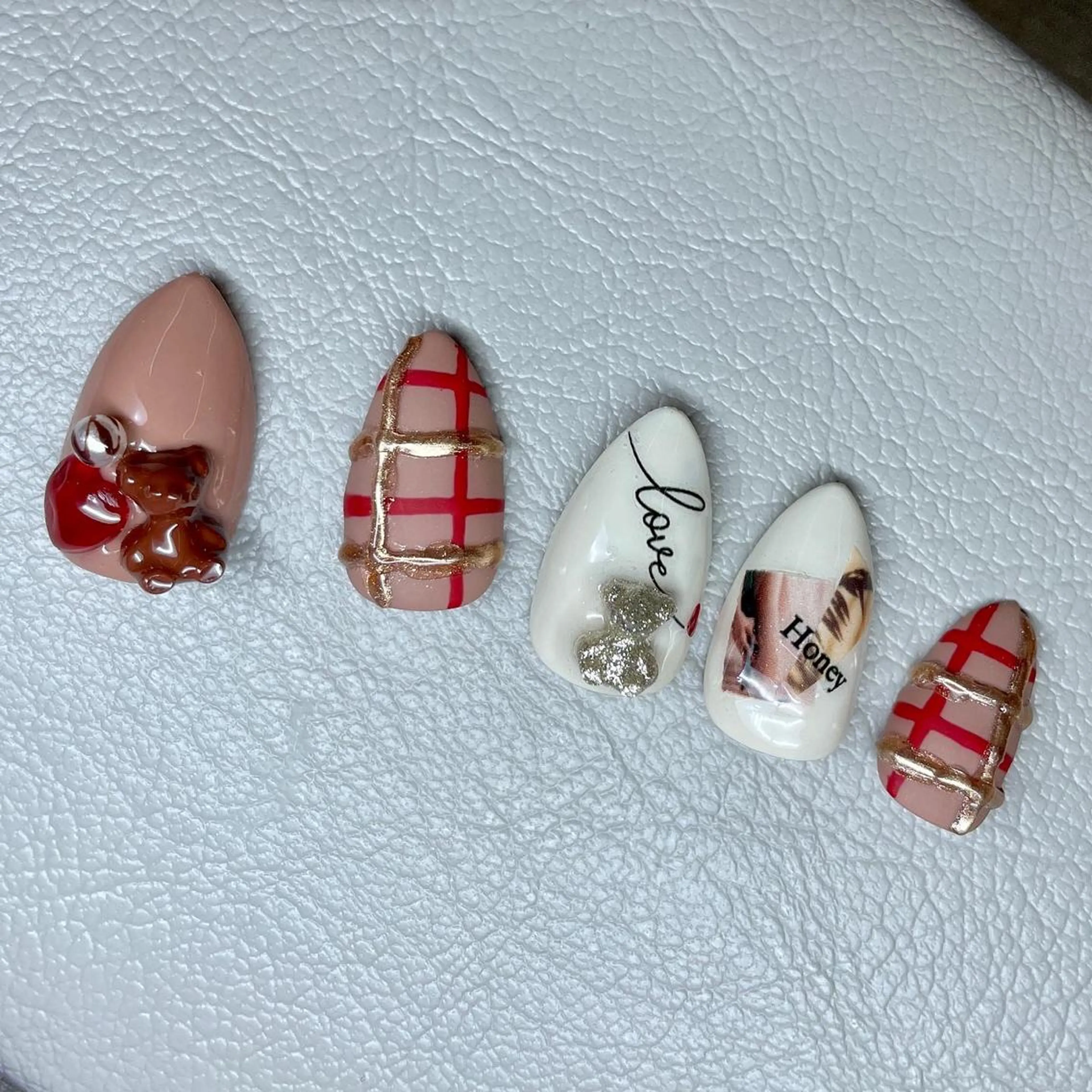 ネイル nail Eclat所属・志賀野 美喜のネイルデザイン