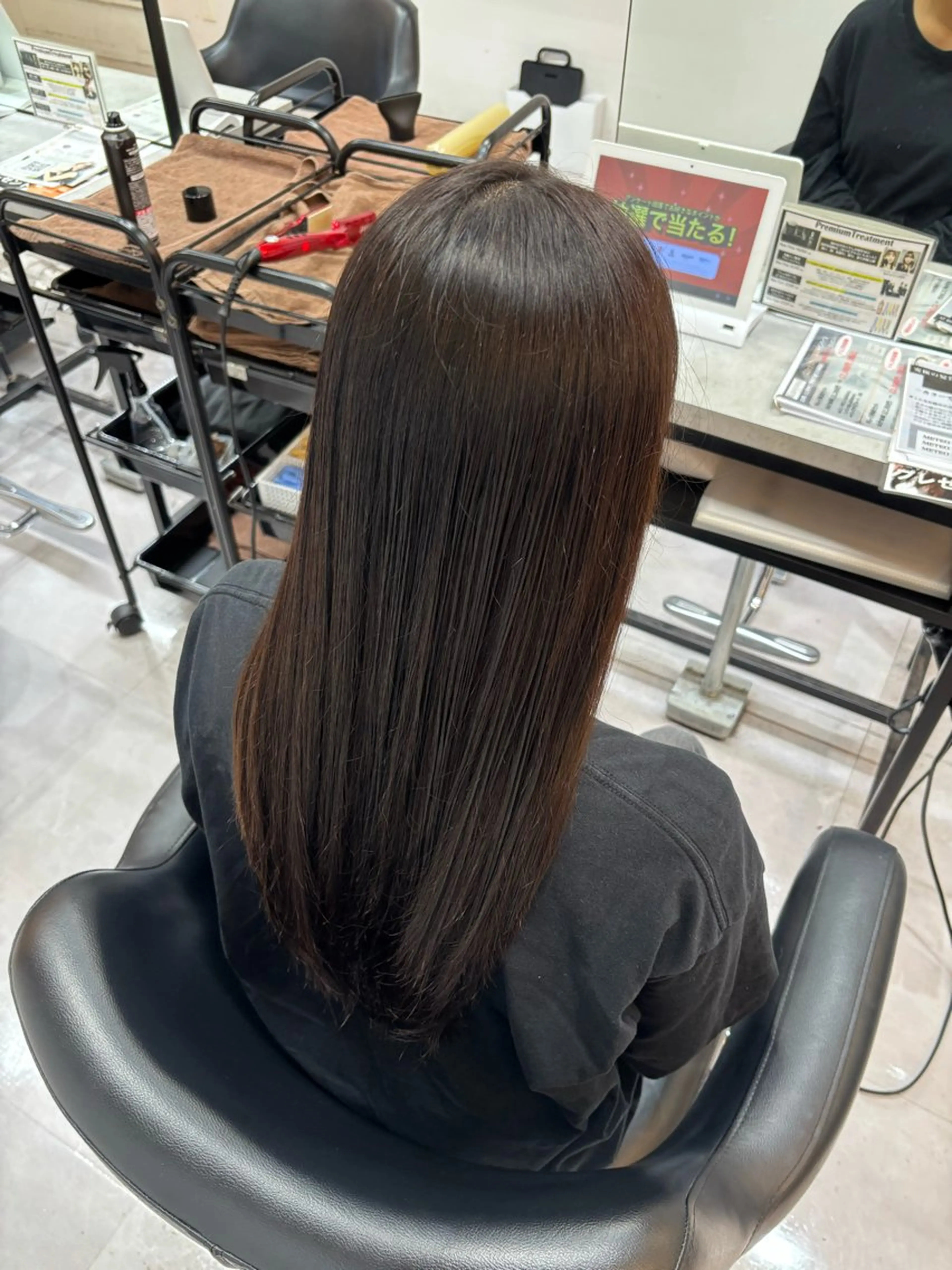 ロング カット ヘアカラー 🌙髪質改善カラー Momoka🦋のヘアスタイル