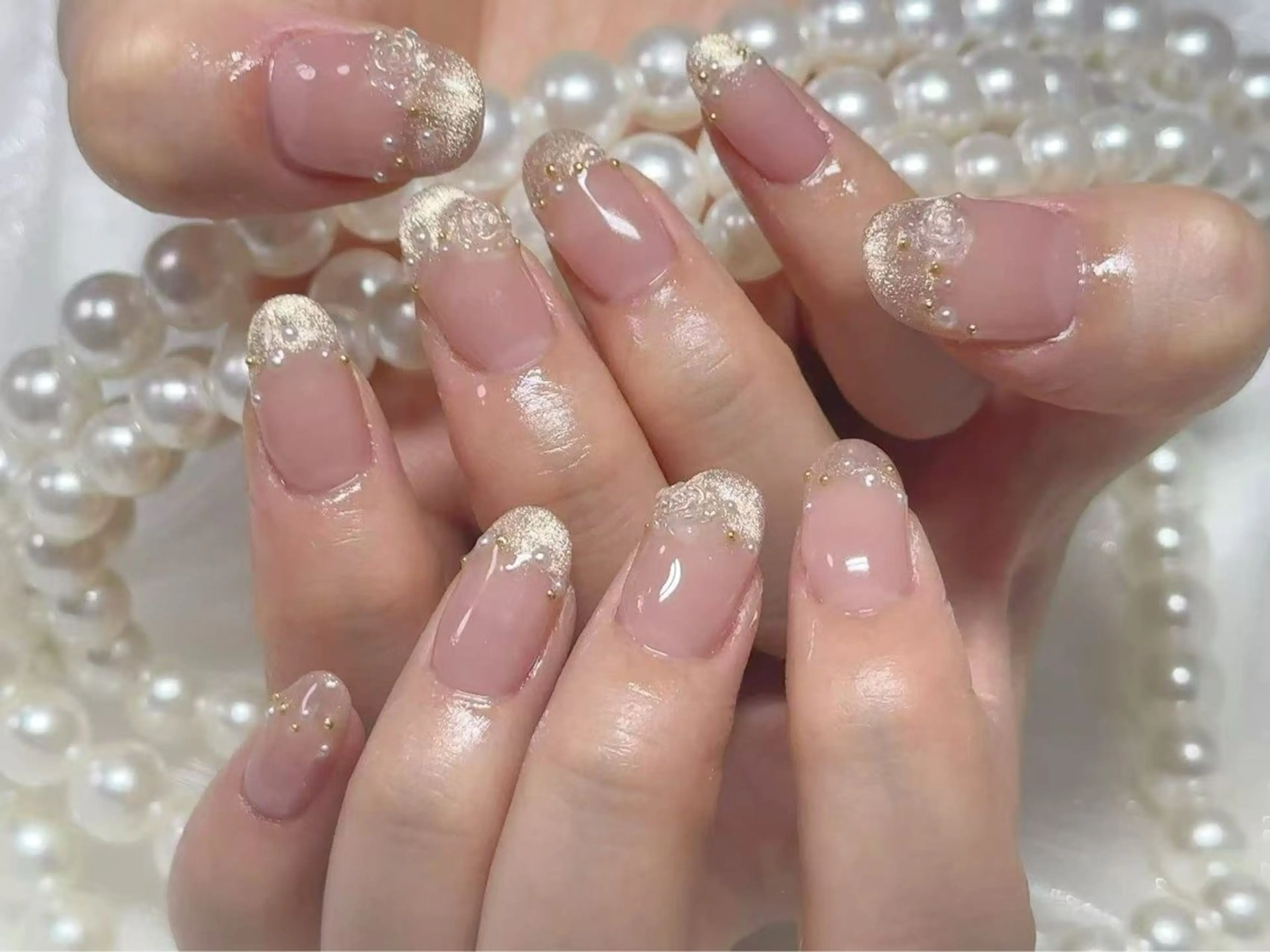 ネイル オーロラネイル 長さ出し フレンチネイル ガーリー キラキラネイル RIn 🎀のネイルデザイン