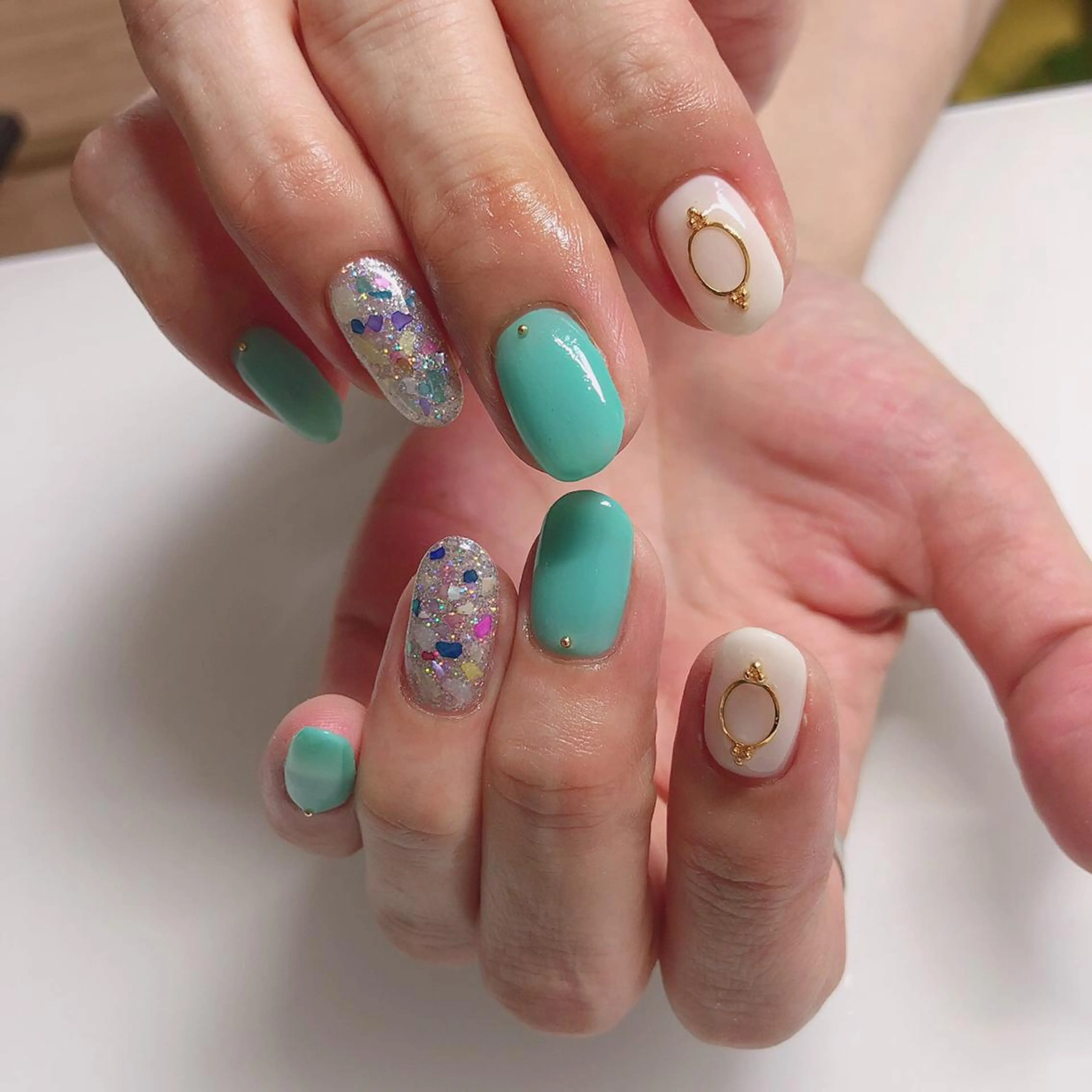 ネイル アートネイル 長さ出し フットネイル グリーン ニュアンスネイル Lily Roseスタッフ一同のマツエク・マツパデザイン