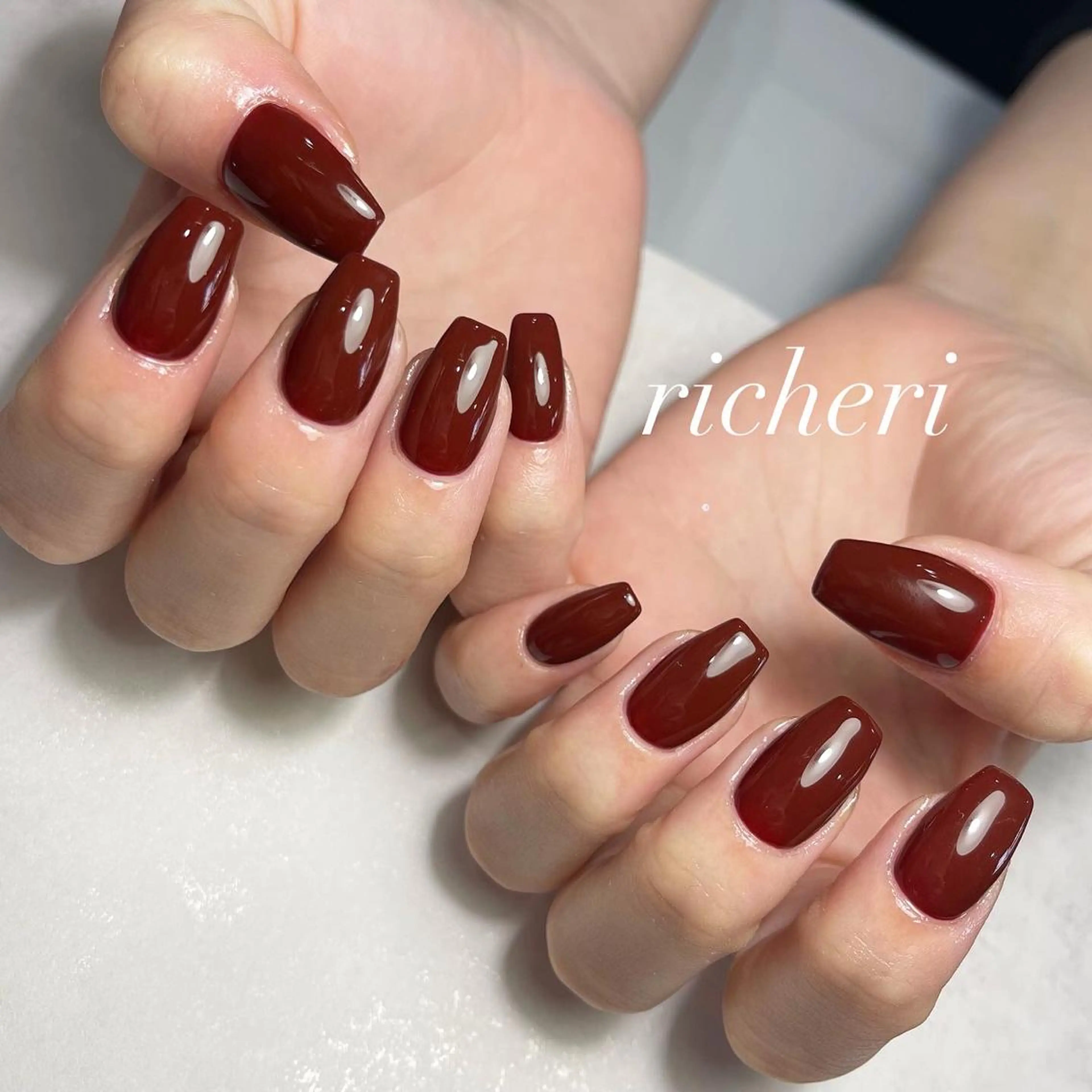 ミディアム ネイル 韓国風ヘア アートネイル ボルドー フレンチネイル ジェルネイル richeri beautyのエステ・リラクイメージ