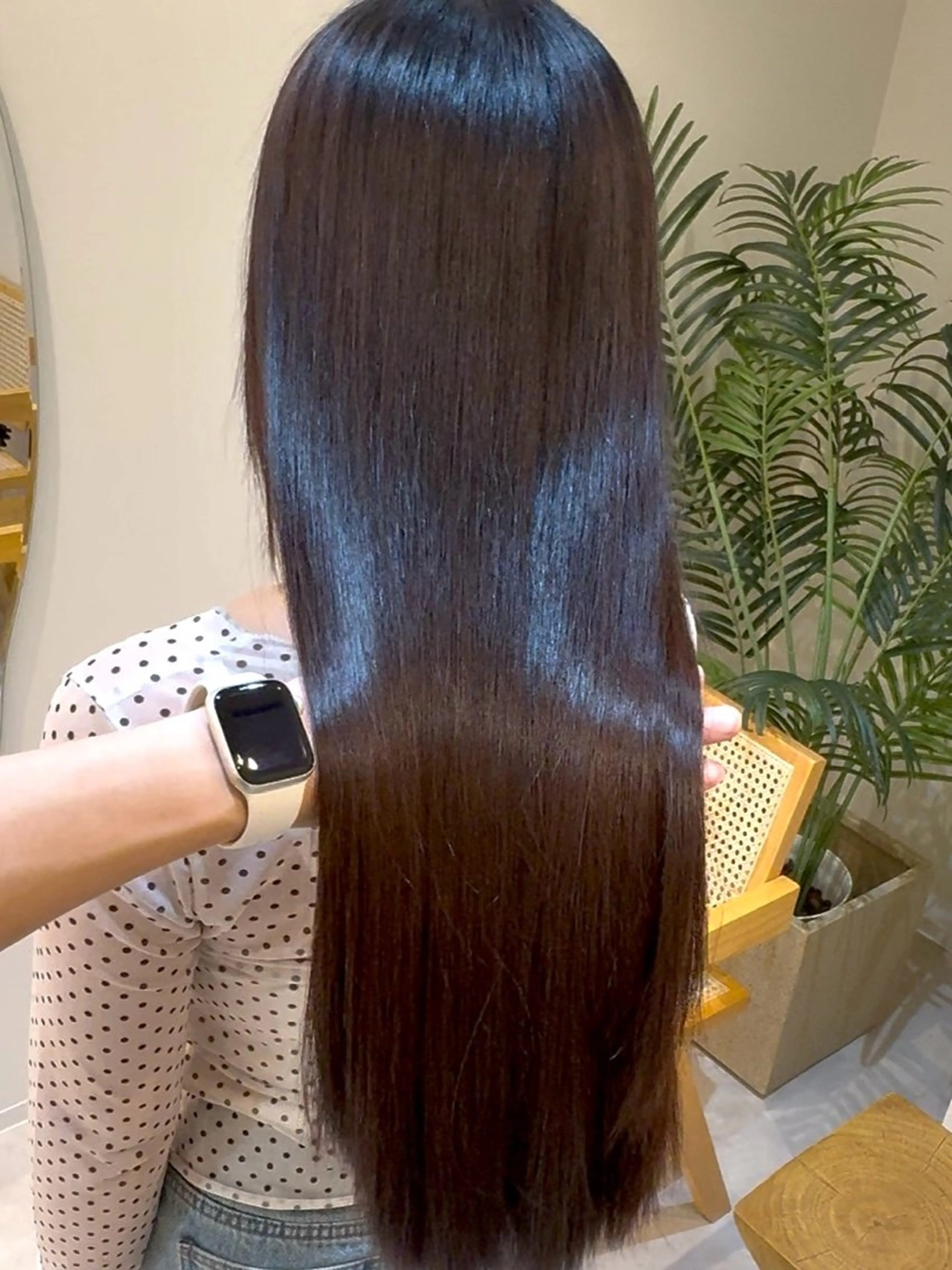 乾かしただけで艶髪✨ 縮毛矯正天王寺はやとのヘアスタイル