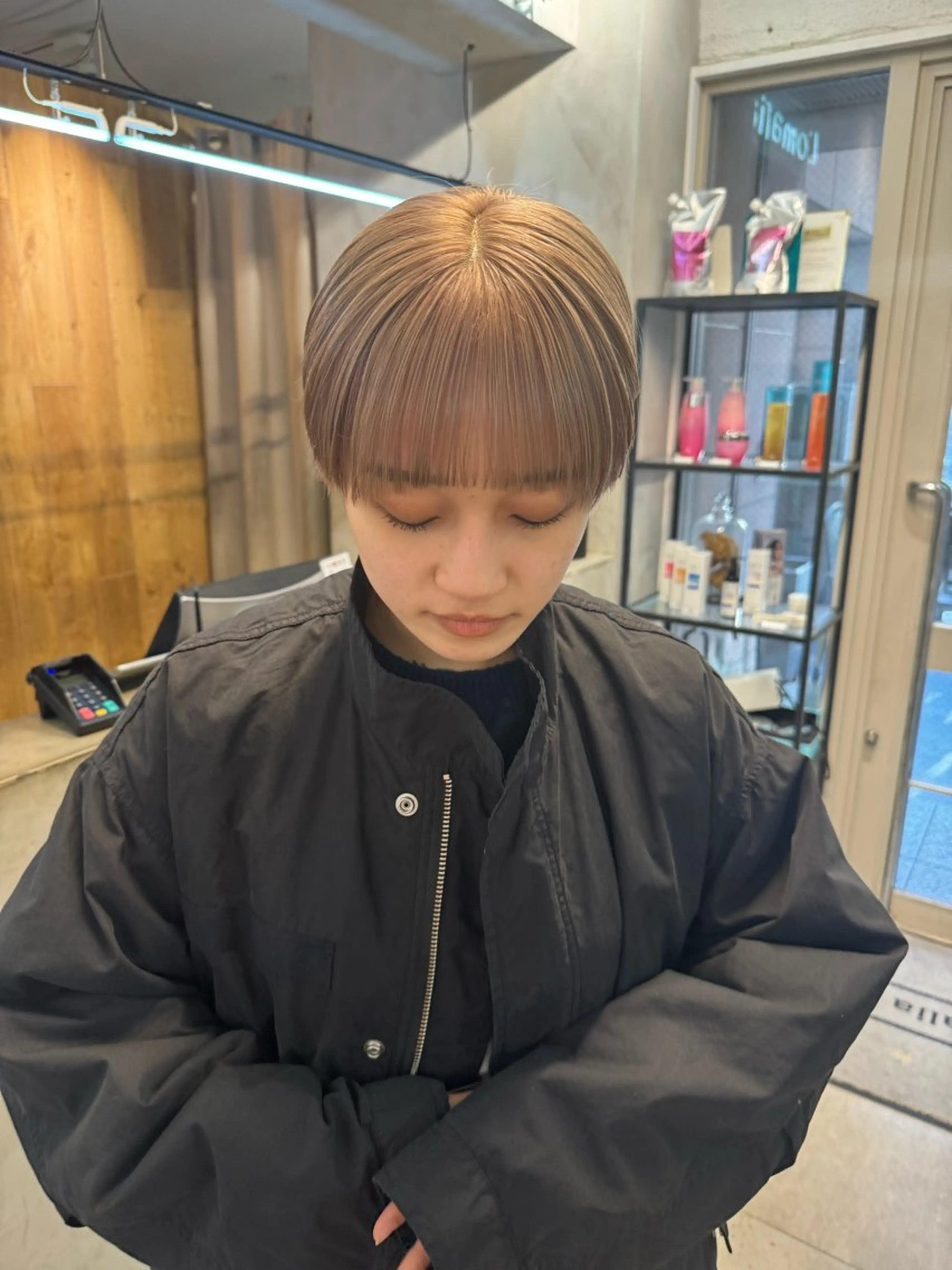 ショート カラー 艶カラー 🤍🫧/makoのヘアスタイル