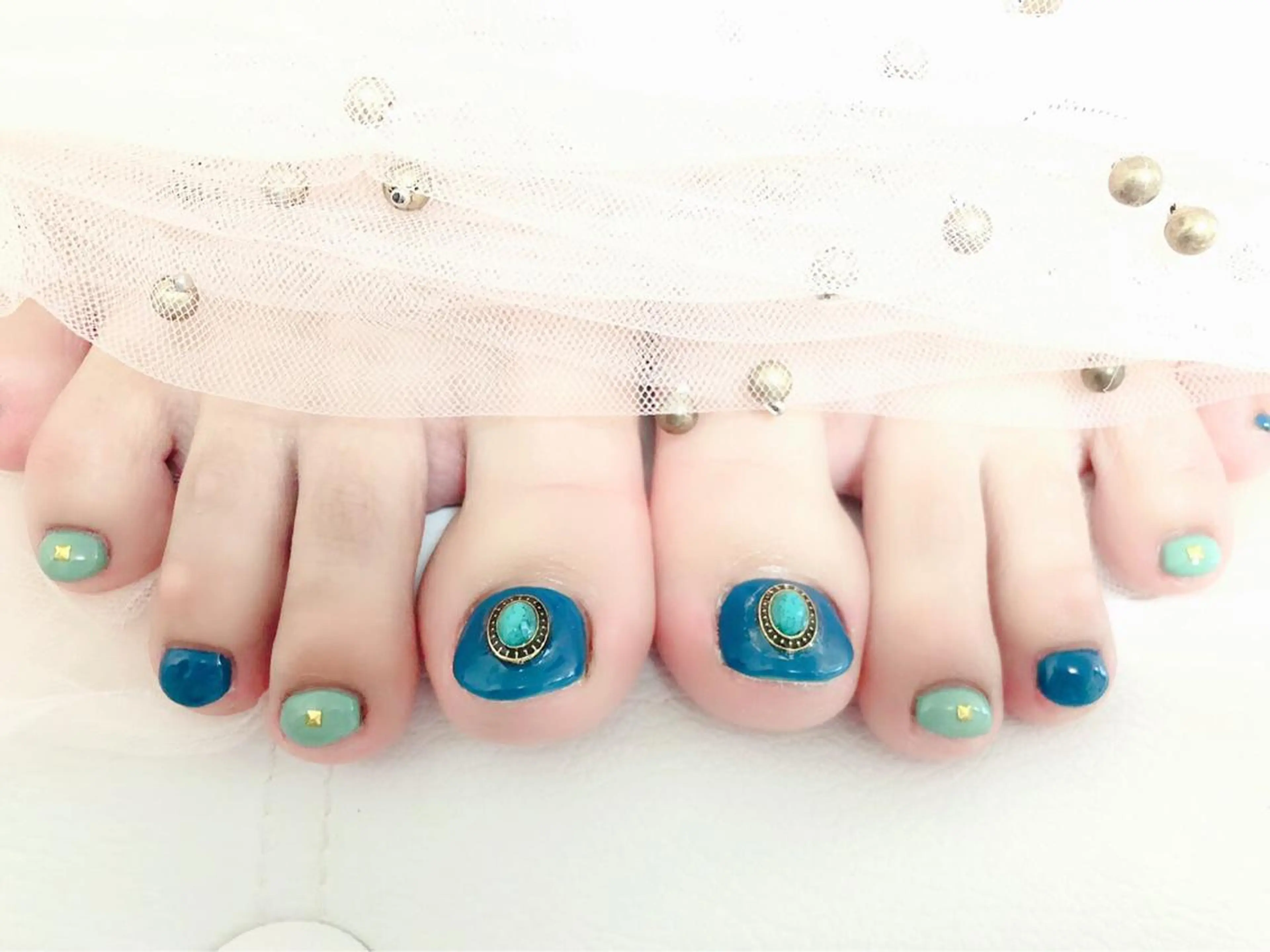 ネイル マジックミラー所属・マジック ミラーのネイルデザイン