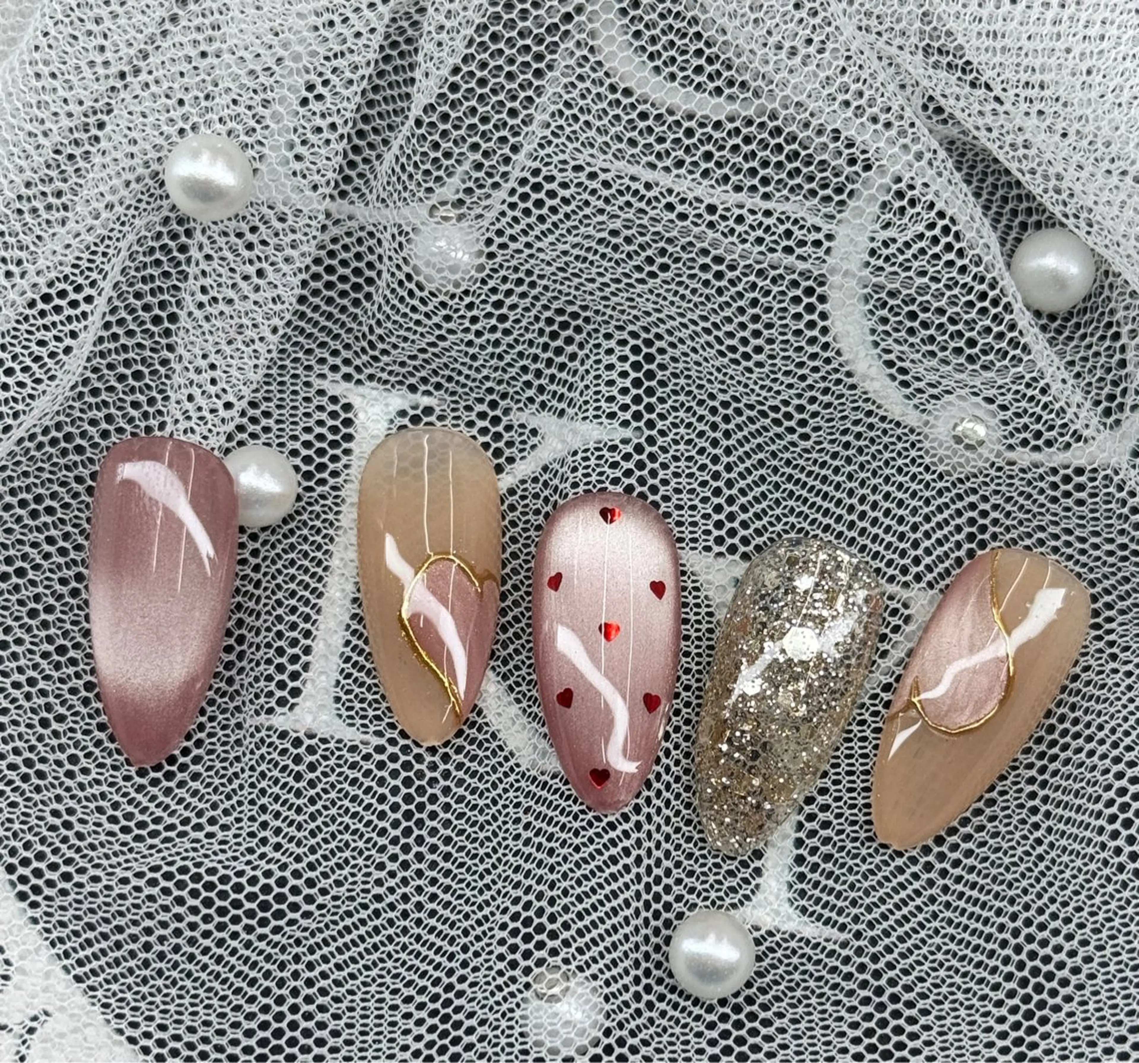 ネイル ハンドネイル フットネイル ハンドケア AngelChris ビューティーサロンのネイルデザイン