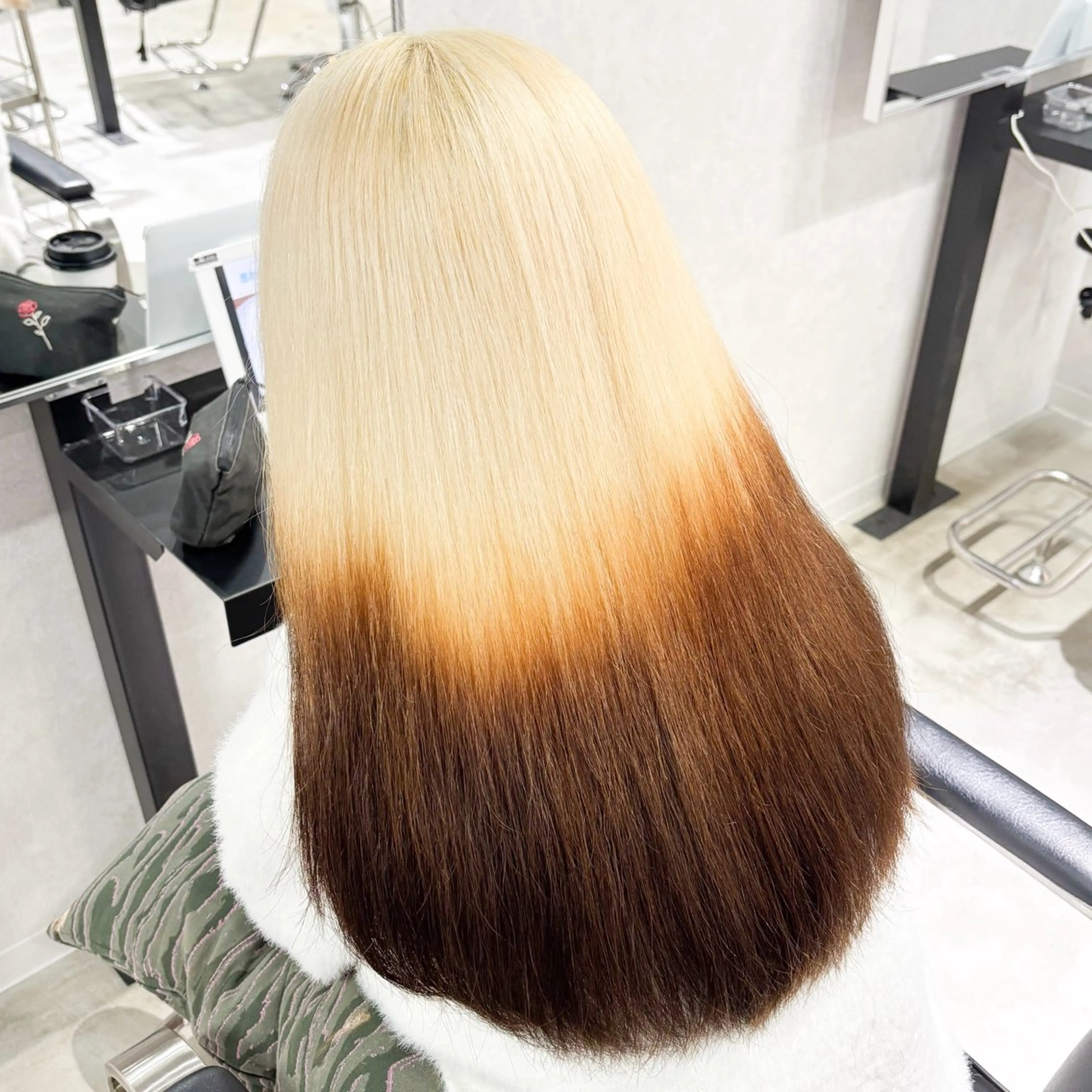 カラー ヘアアレンジ ブリーチ ブロンド ハイトーンカラー ヘアカラー トリートメント 艶髪ハイトーン/ ブロンド/Nagiのヘアスタイル