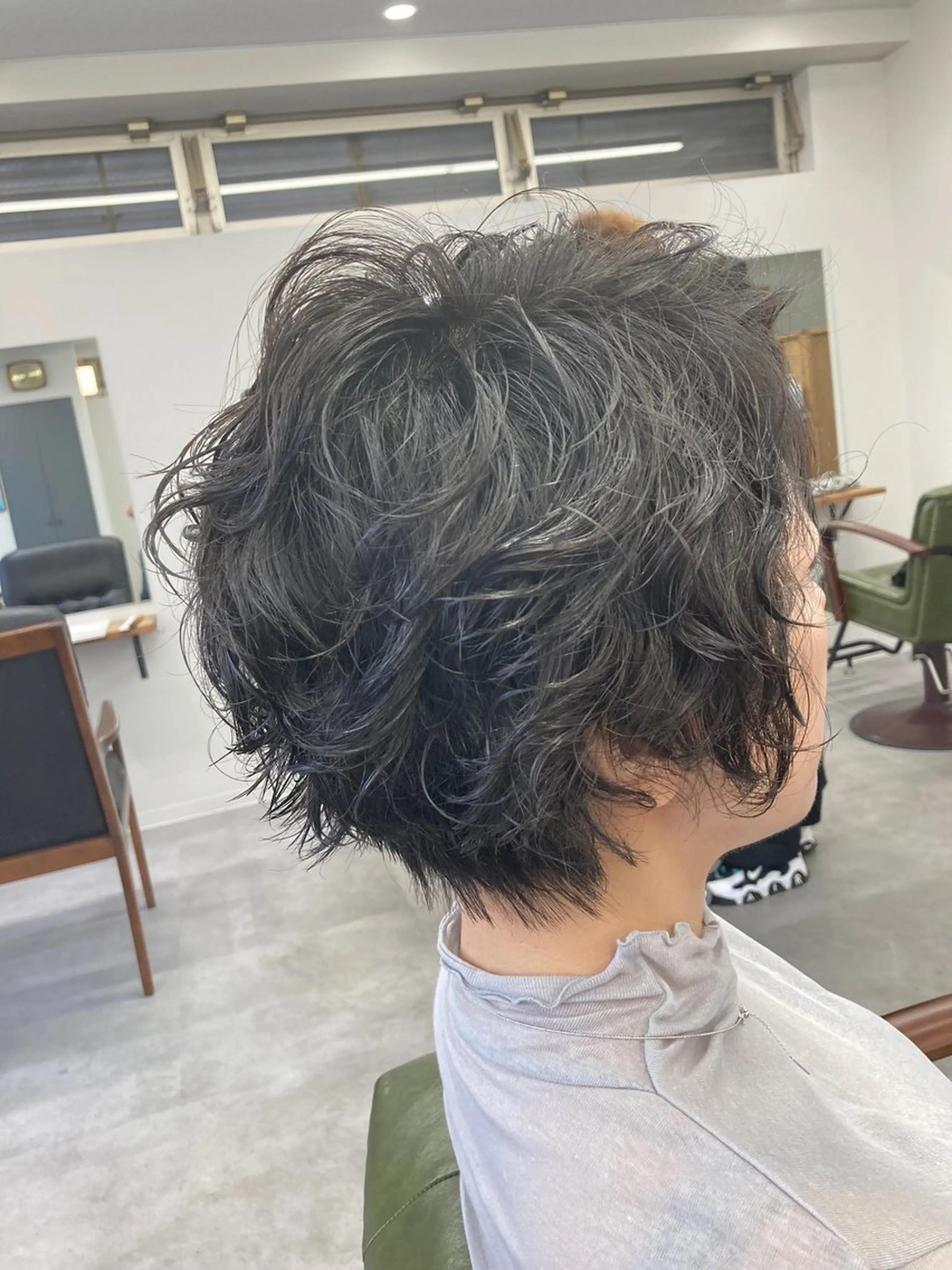 ショート パーマ ショートヘア カット パーマ トリートメント SHAFT Ieiriのヘアスタイル