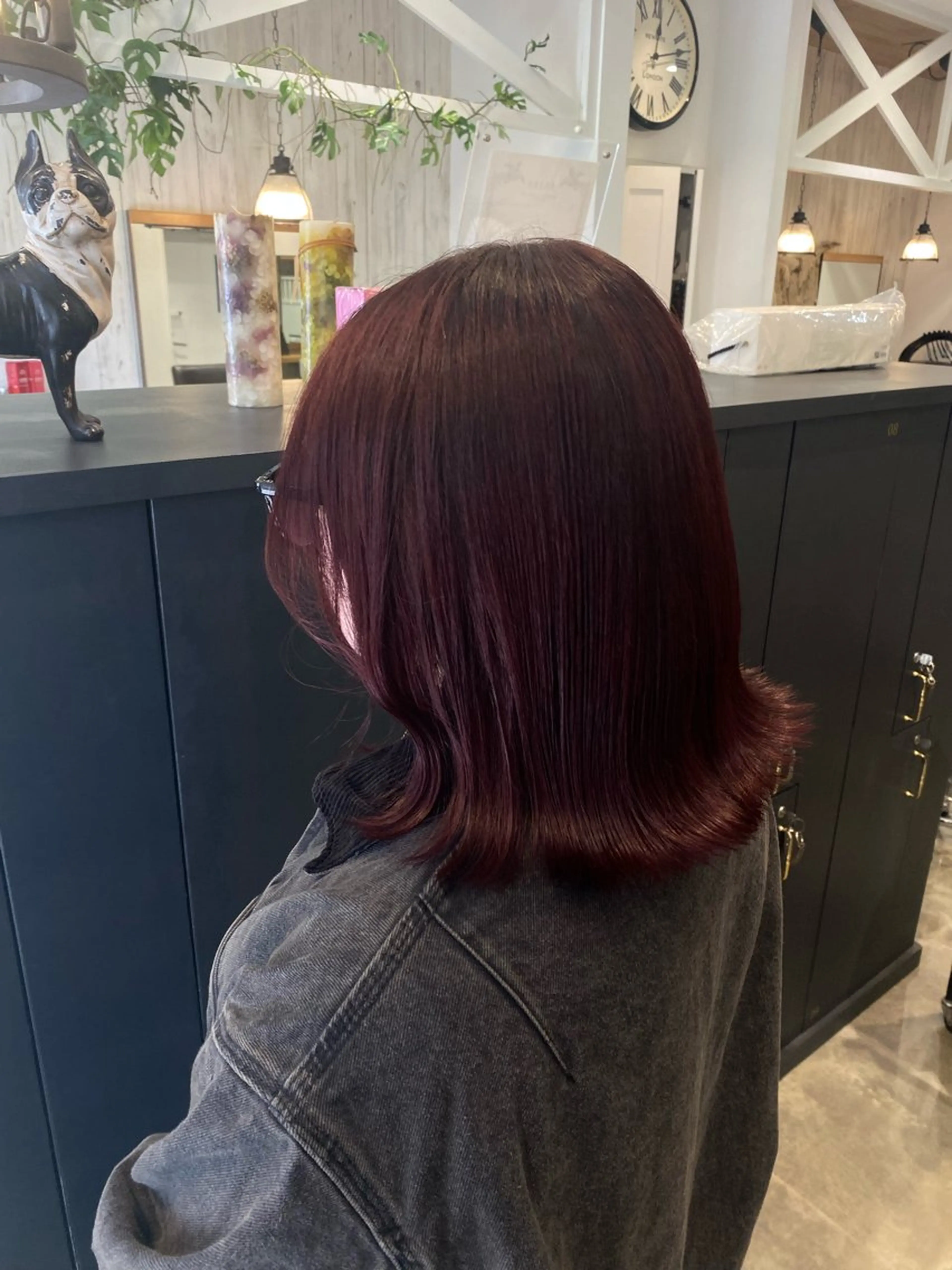 ミディアム カラー ボルドーカラー カット ヘアカラー 柴田 枝利子のヘアスタイル