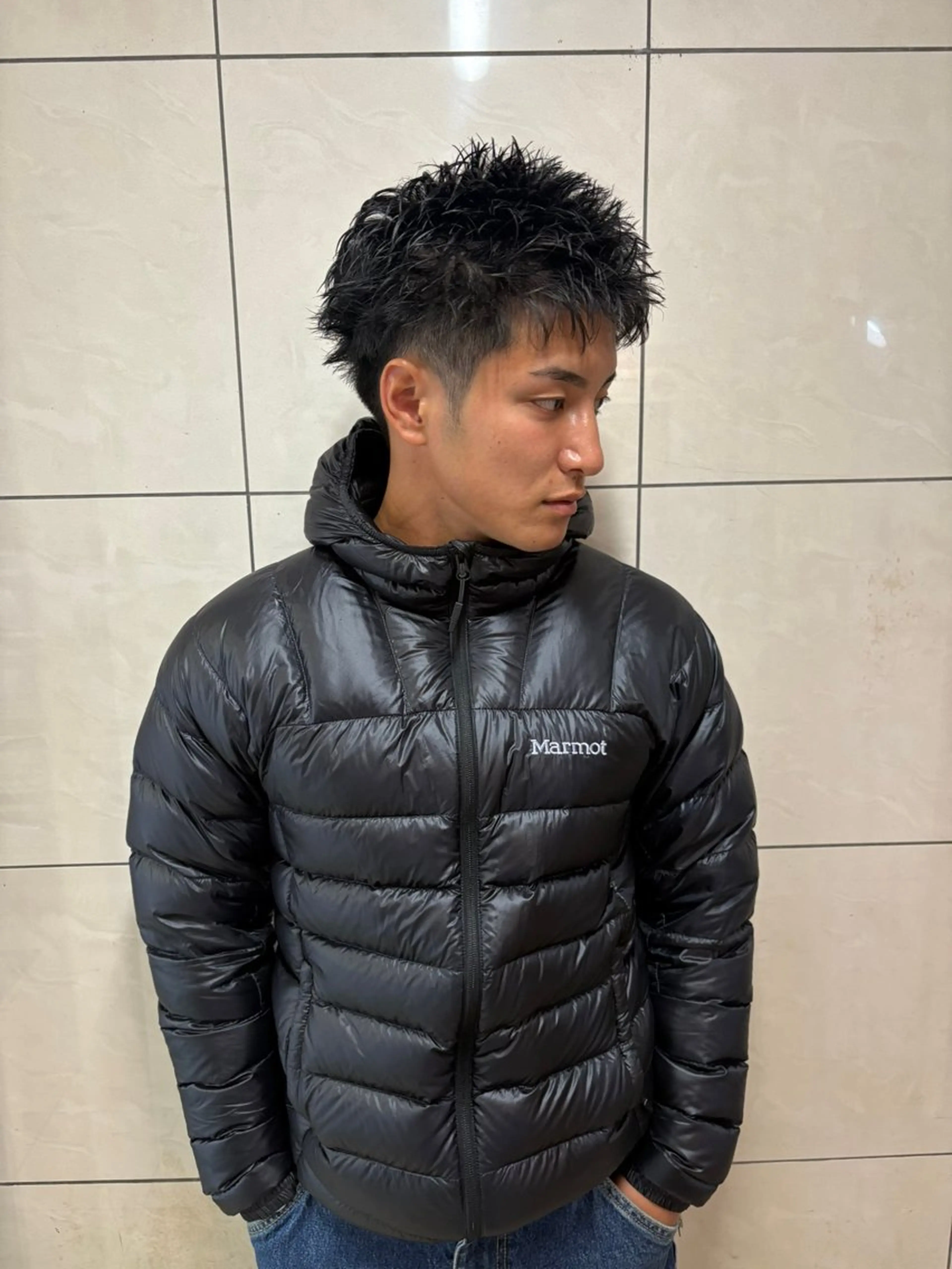 ショート パーマ メンズ メンズブリーチ フェザーパーマ メンズハイライト メンズインナーカラー メンズパーマ カット パーマ トリートメント charme所属・💈メンズ特化美容師 ✂︎伊藤大輝💈のヘアスタイル