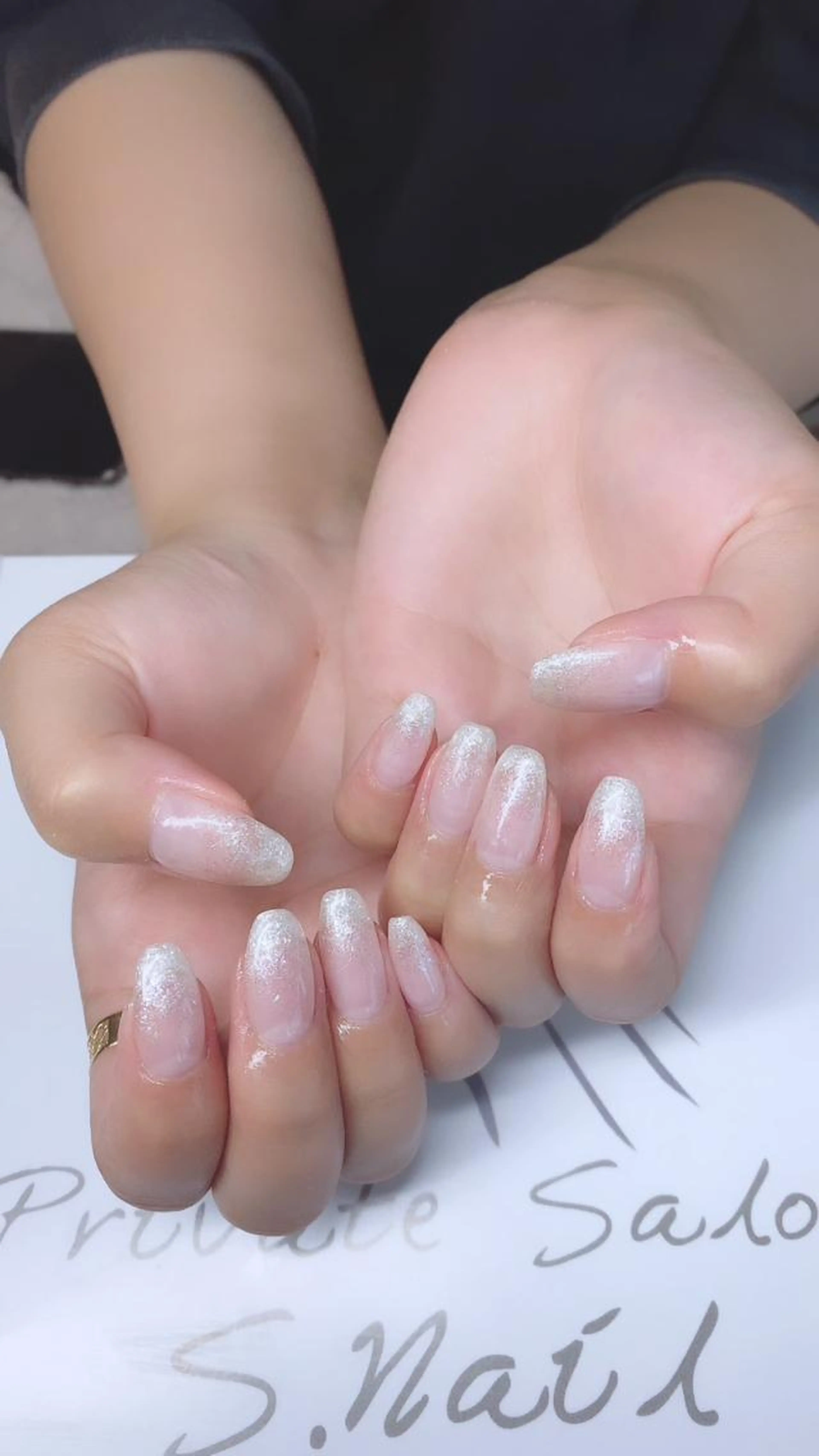 ハンドワンカラー、ラメグラデーションオフ代＋¥1190の写真