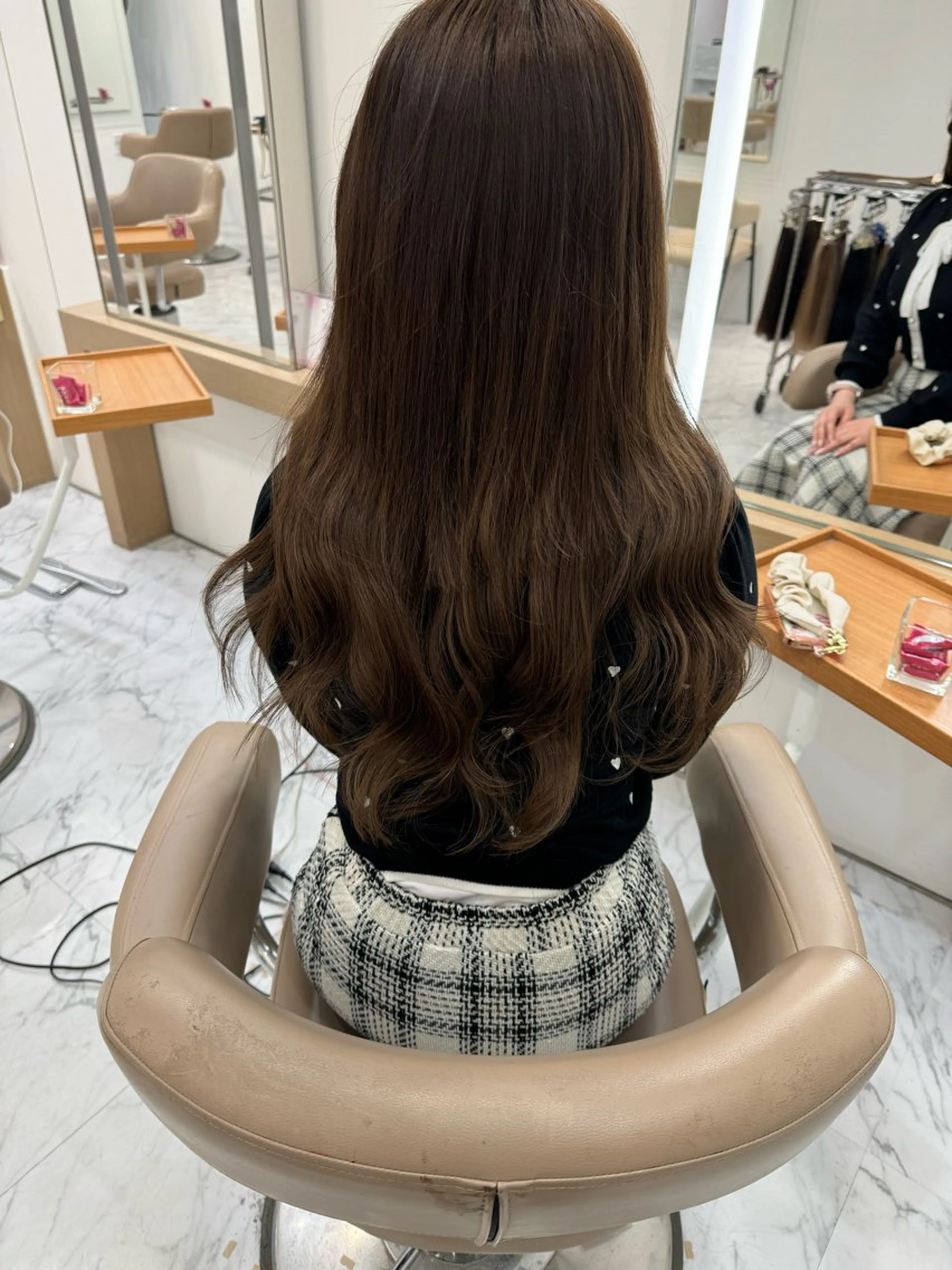 セミロング シールエクステ エクステ 濱川響太レディース カットモデルのヘアスタイル