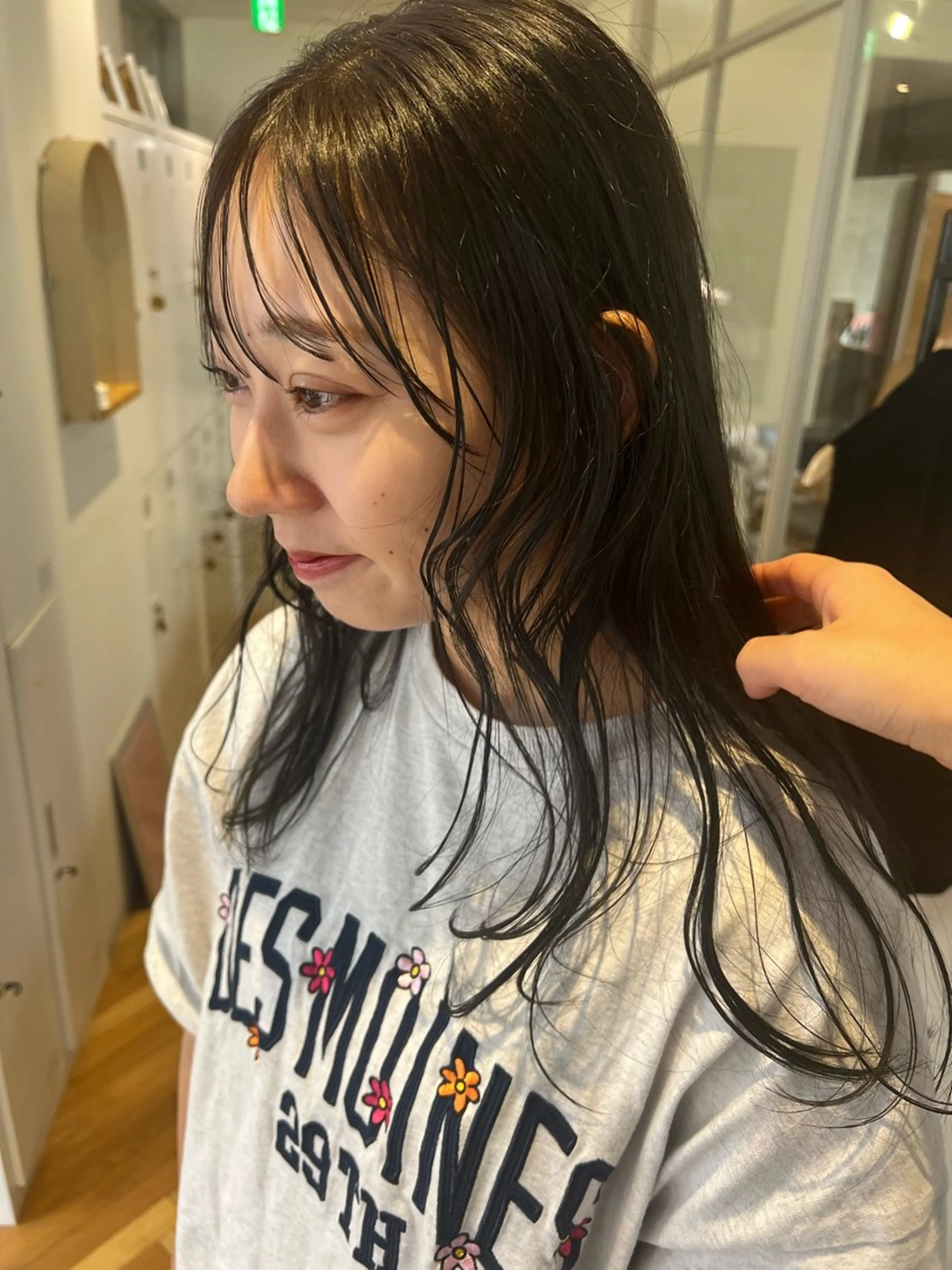 ロング カラー 南部 綾音のヘアスタイル