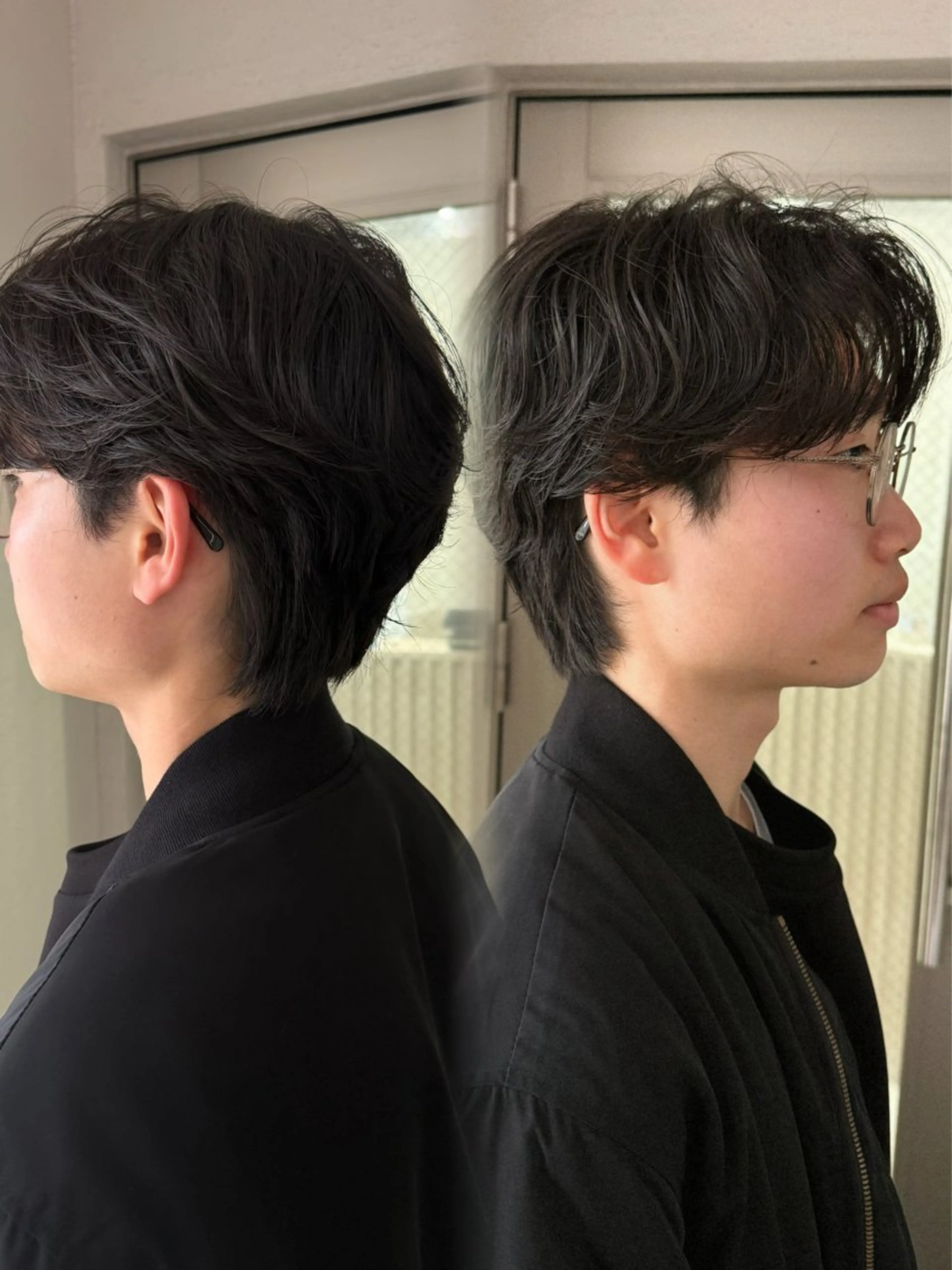 ショート パーマ メンズ センターパート ダウンパーマ フェザーパーマ メンズハイライト メンズ韓国風 藤崎百道メンズカット Zina/森井唯央のヘアスタイル