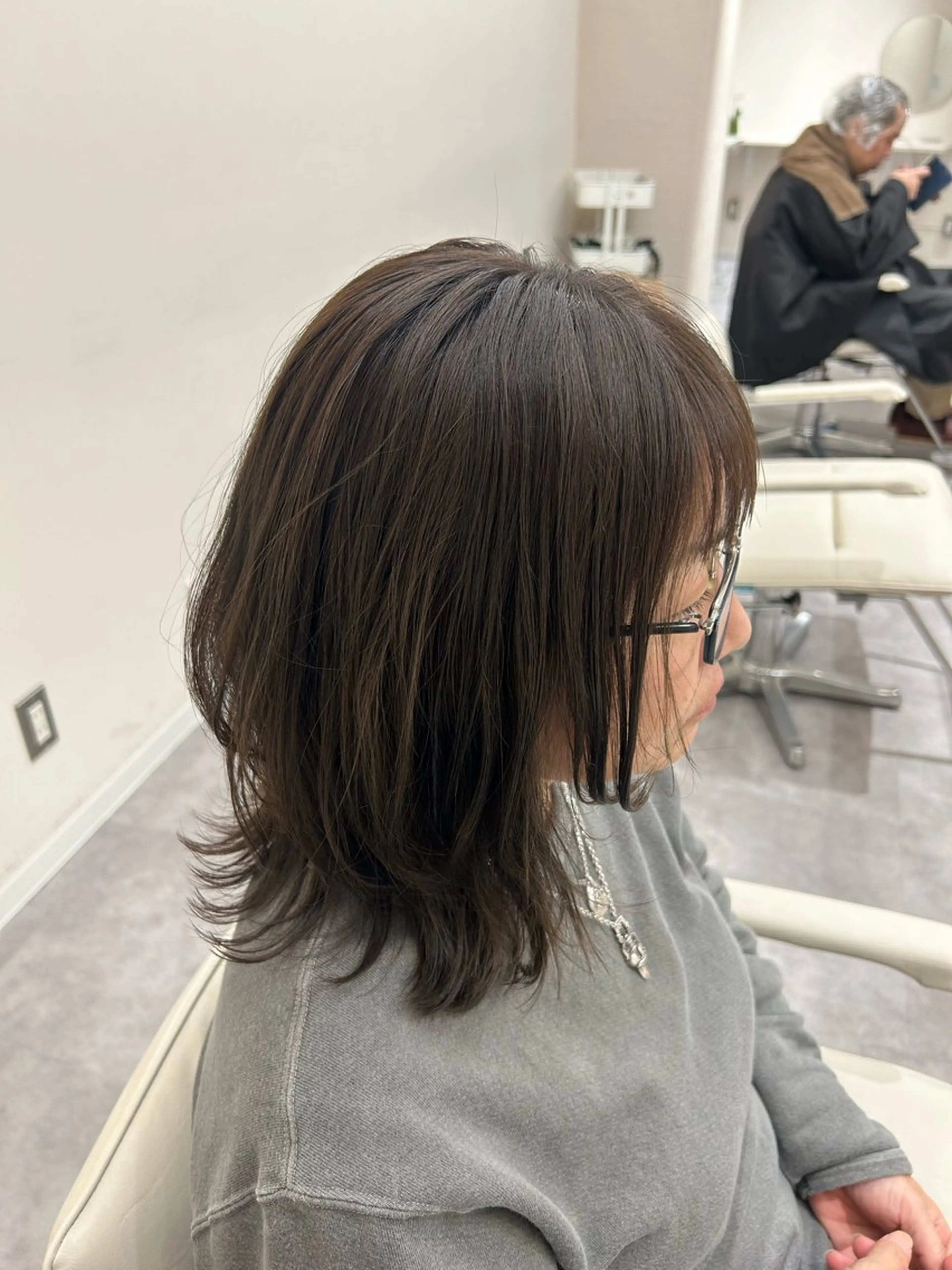 ミディアム BATON所属・なかじま しほののヘアスタイル