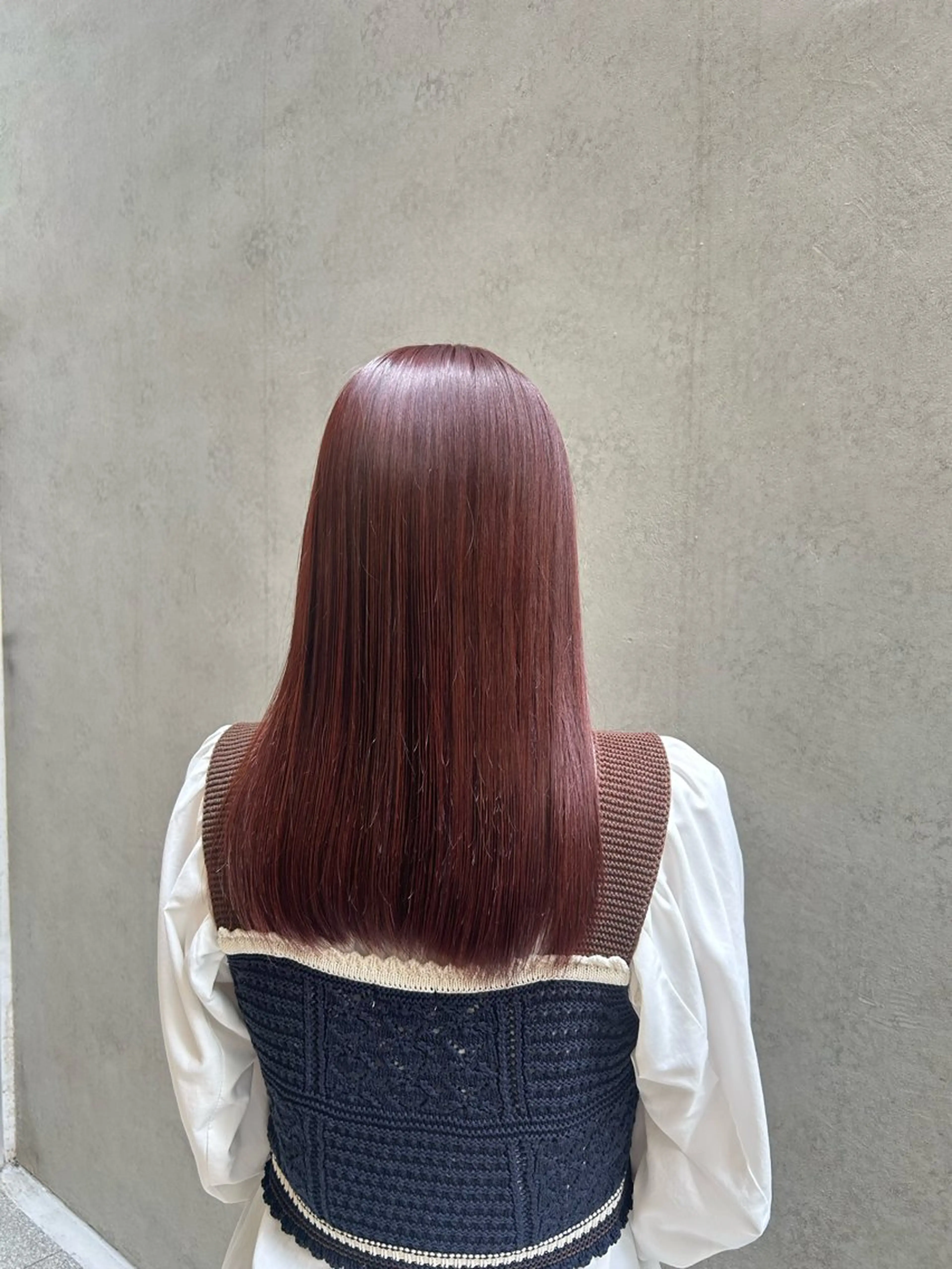 セミロング カラー レッドカラー 柴田 千春のヘアスタイル