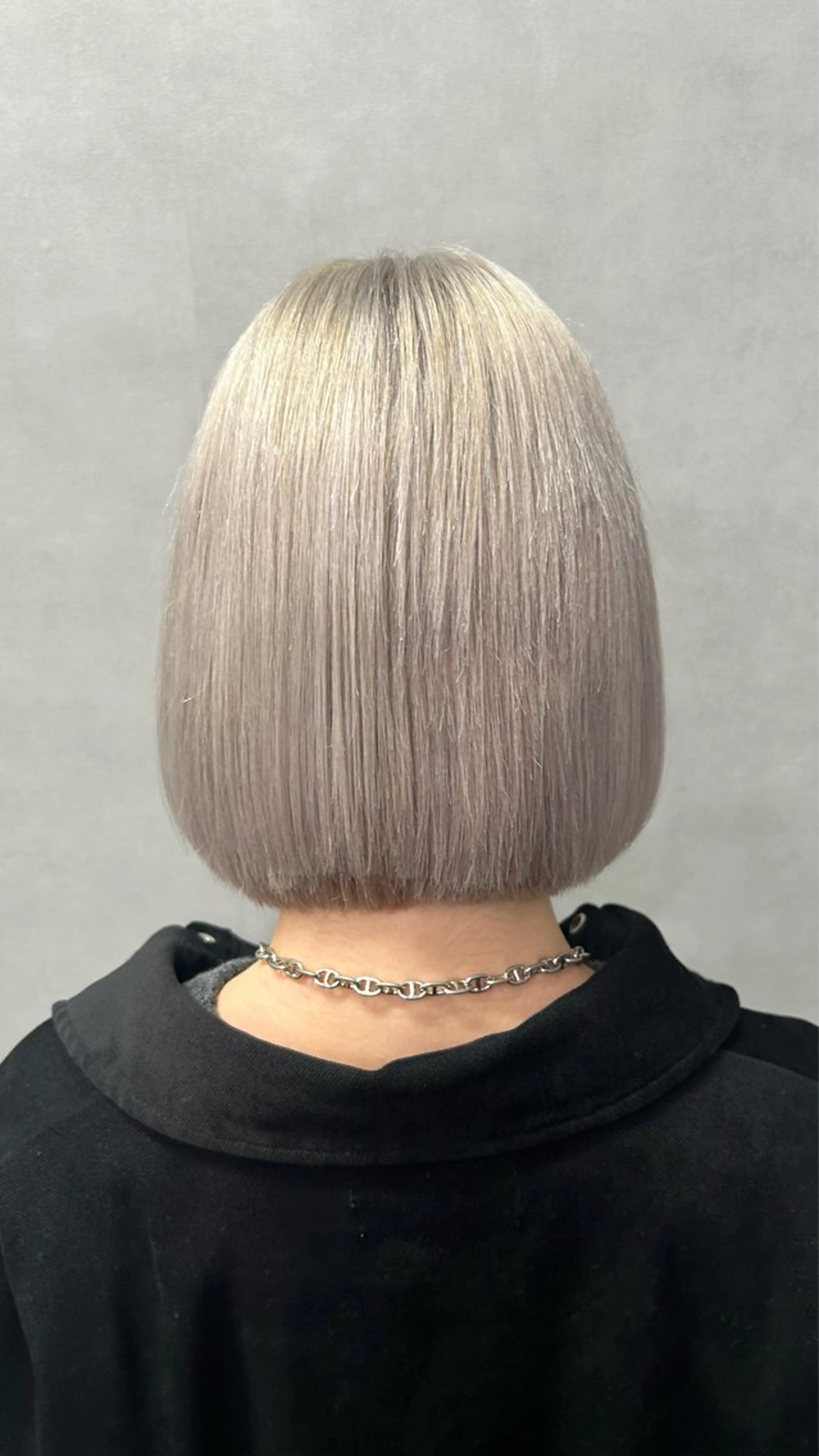 ショート ハイトーン️🫧🎀 /𝐚𝐨𝐢のヘアスタイル