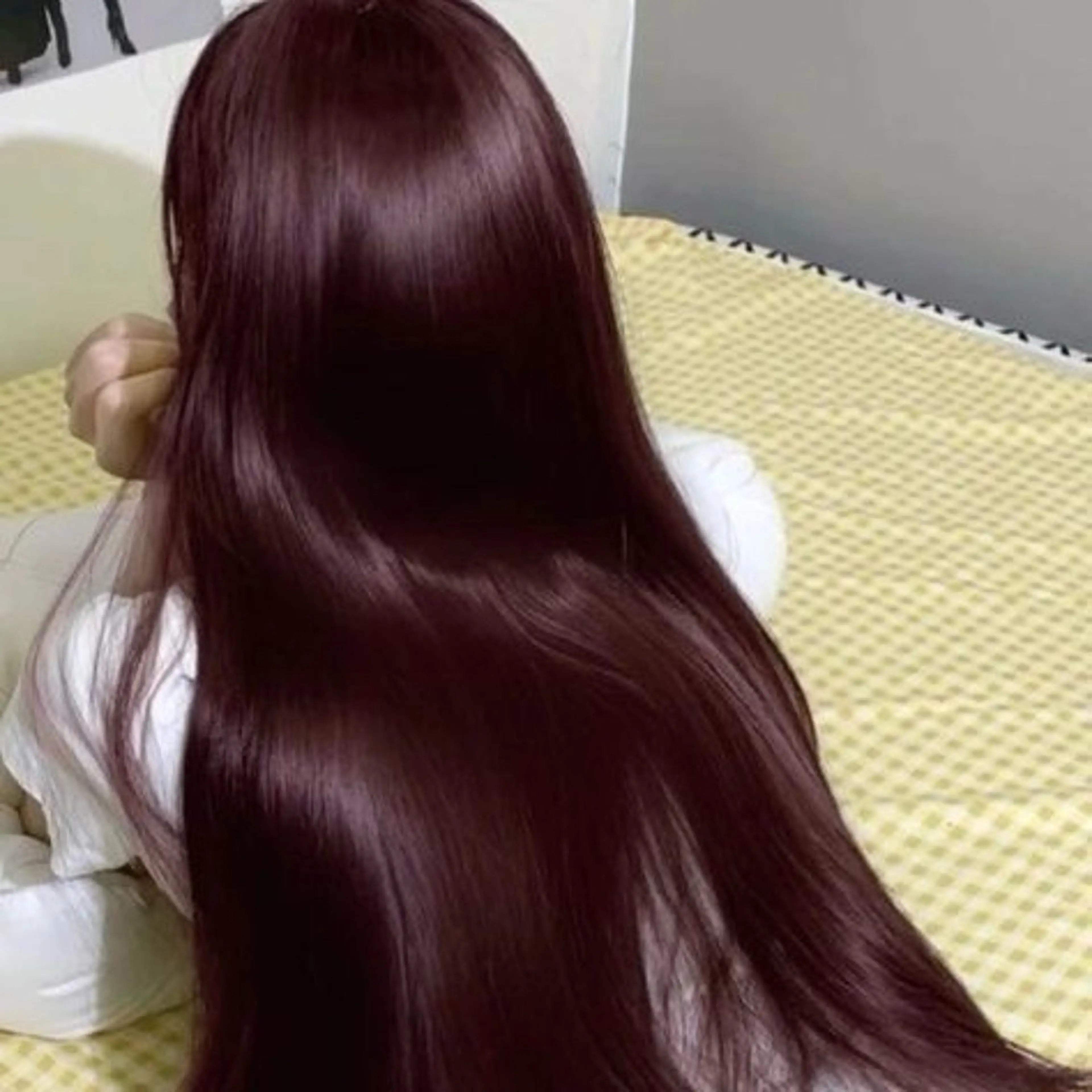 ロング カラー ボルドーカラー 透明感カラー ラベンダーカラー レッドカラー 顔まわりレイヤー ヘアカラー トリートメント nonoka オリーブ/グレージュのヘアスタイル