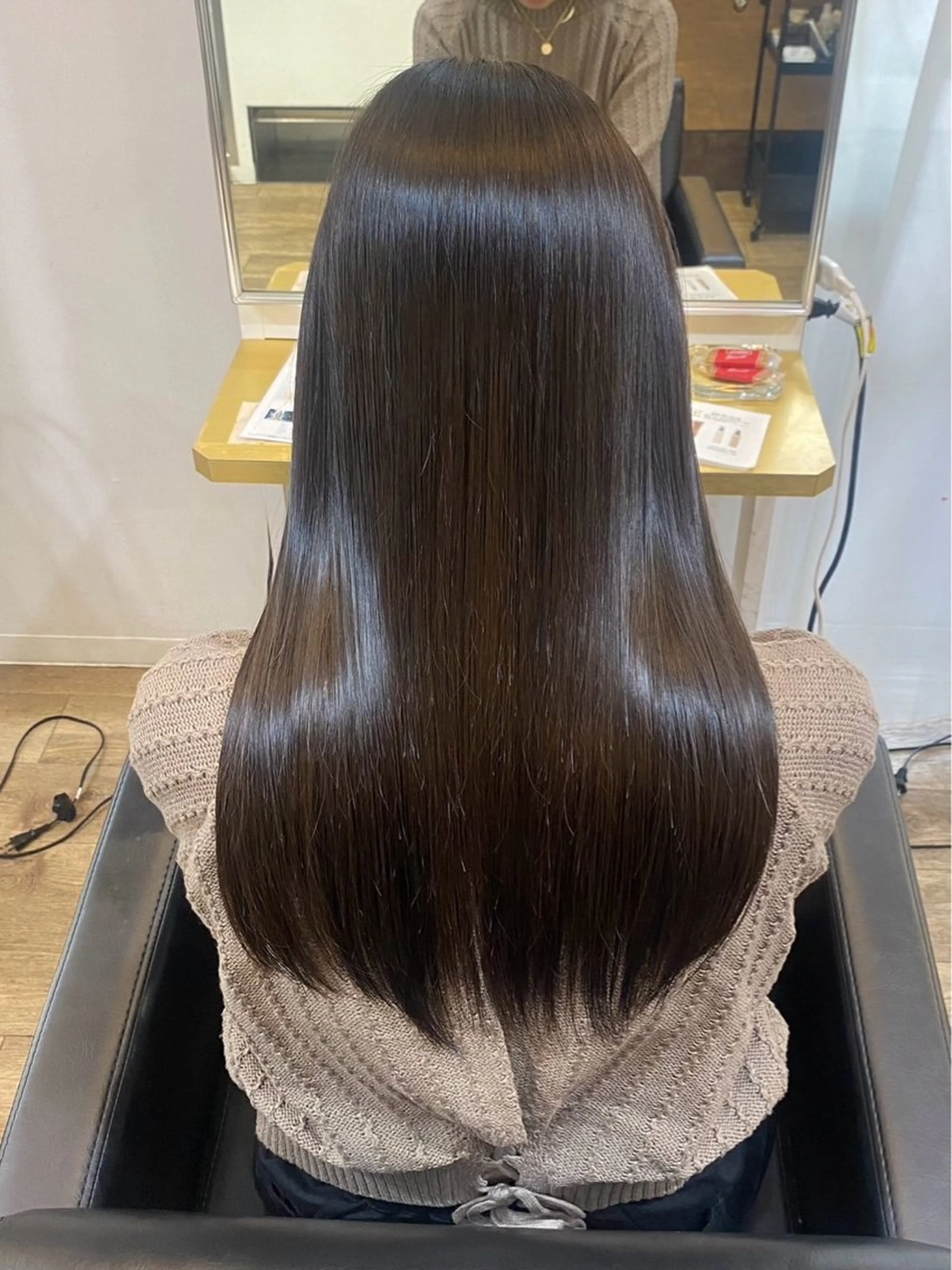 ロング カラー ベージュカラー 黒髪 ブルーカラー ブルーブラック ブラウンカラー カット ヘアカラー 縮毛矯正 トリートメント ブリーチなし/ ベージュ/akiraのヘアスタイル