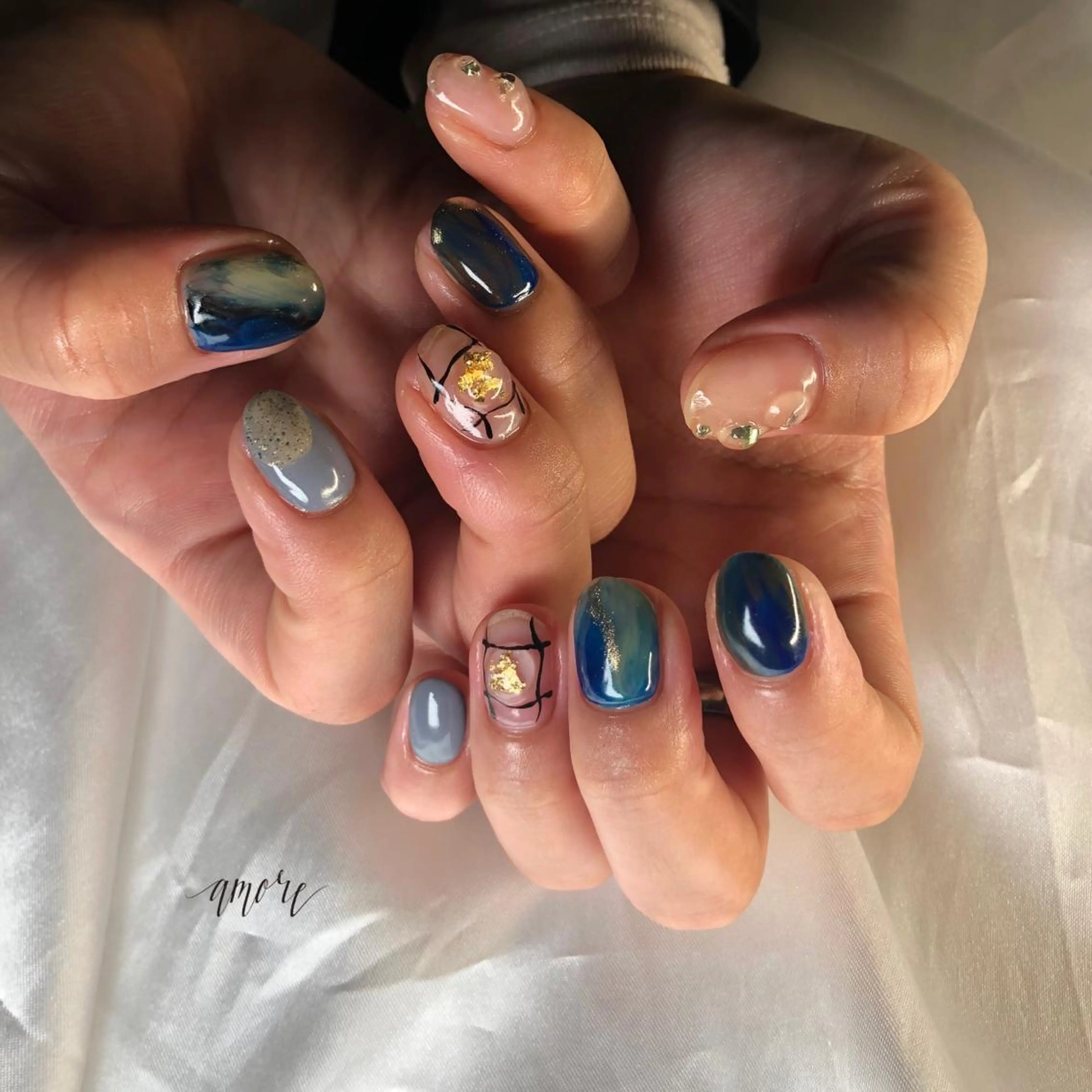 ネイル ジェルネイル 氷ネイル・うるうるネイル キラキラネイル マグネットネイル ミラーネイル You kyehwaのネイルデザイン