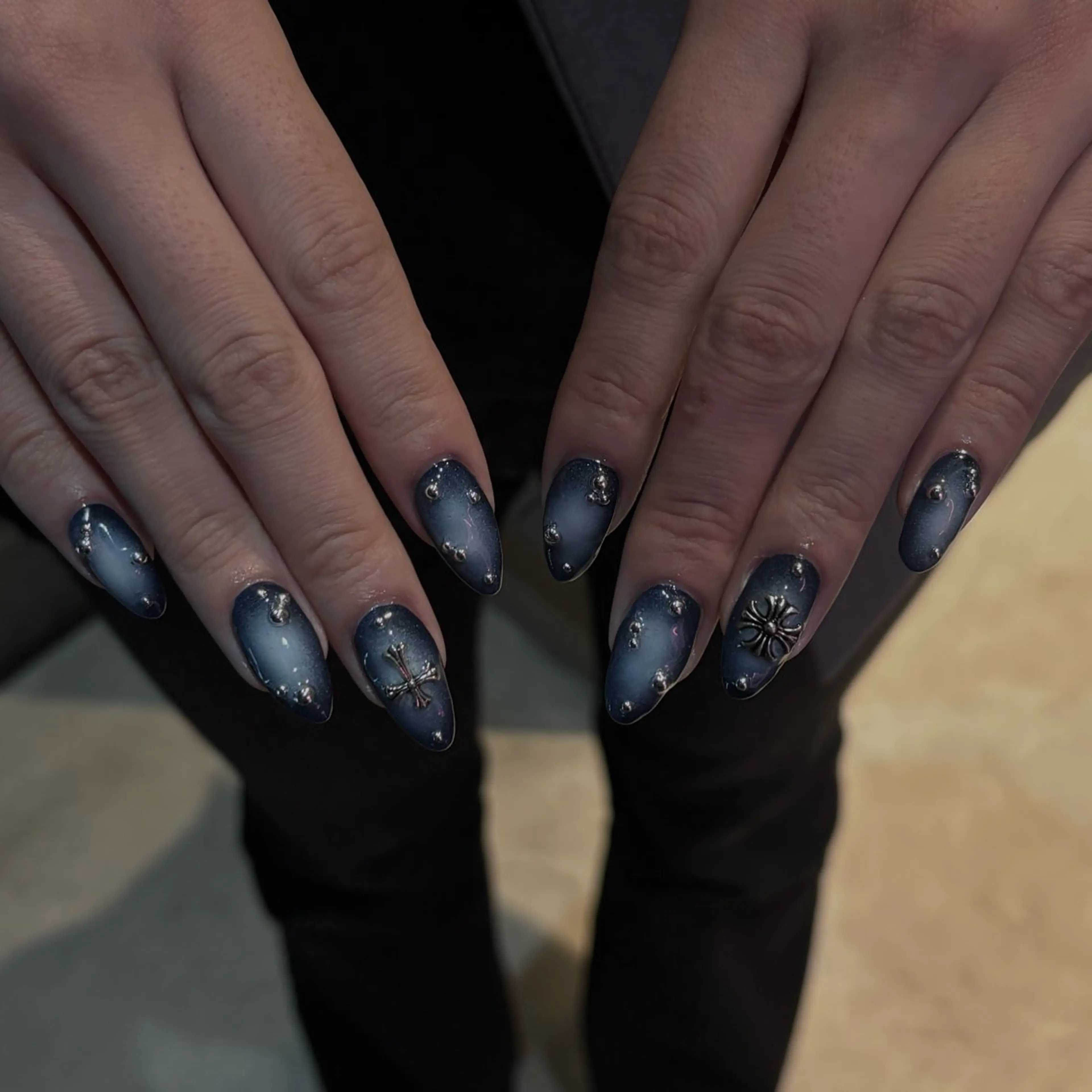 ネイル ハンドネイル WOLTOKYO 🦋shizukuのネイルデザイン