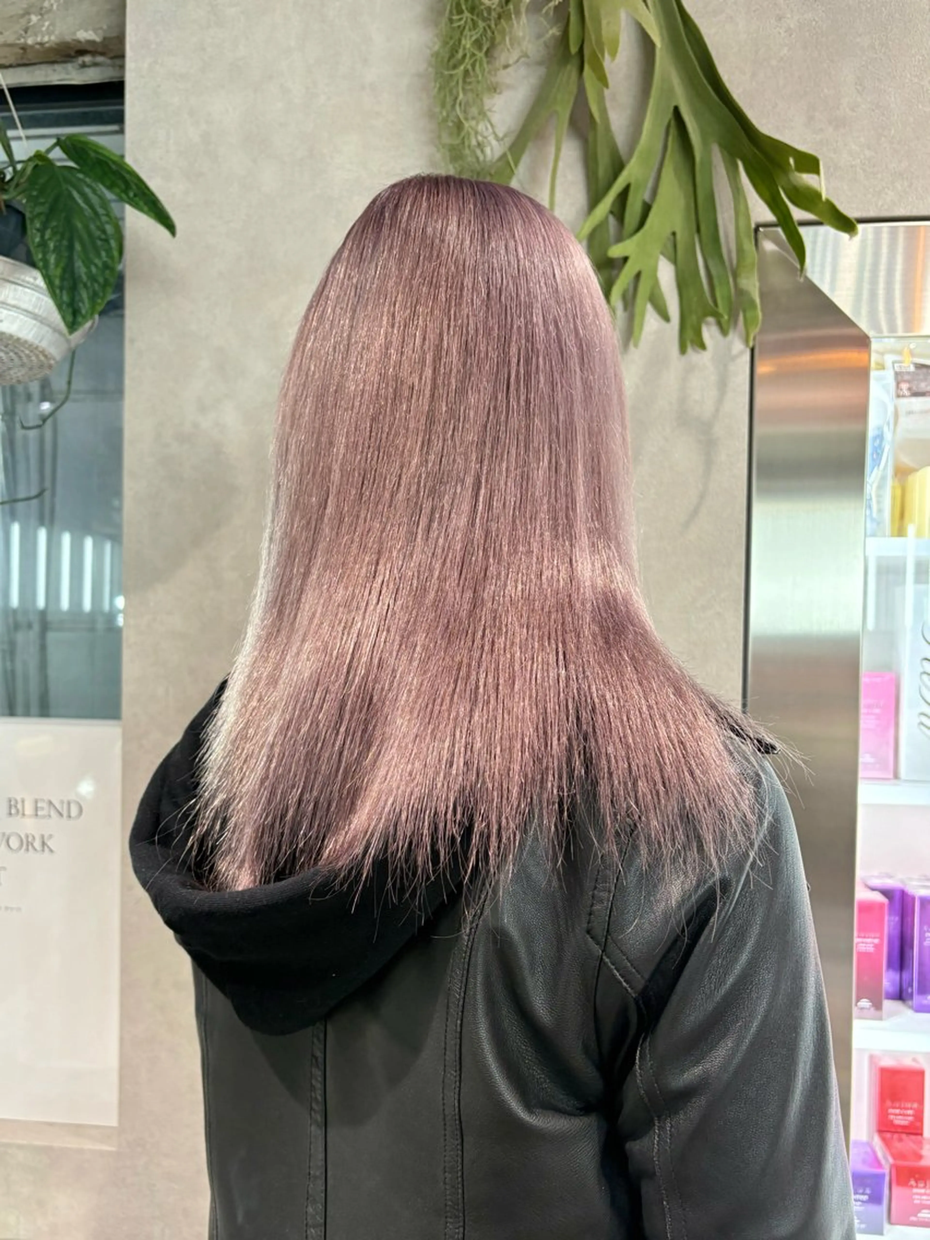 セミロング カラー ラベンダーカラー シルバー ヘアカラー 艶ハイトーン/ 輝保🤍✨のヘアスタイル