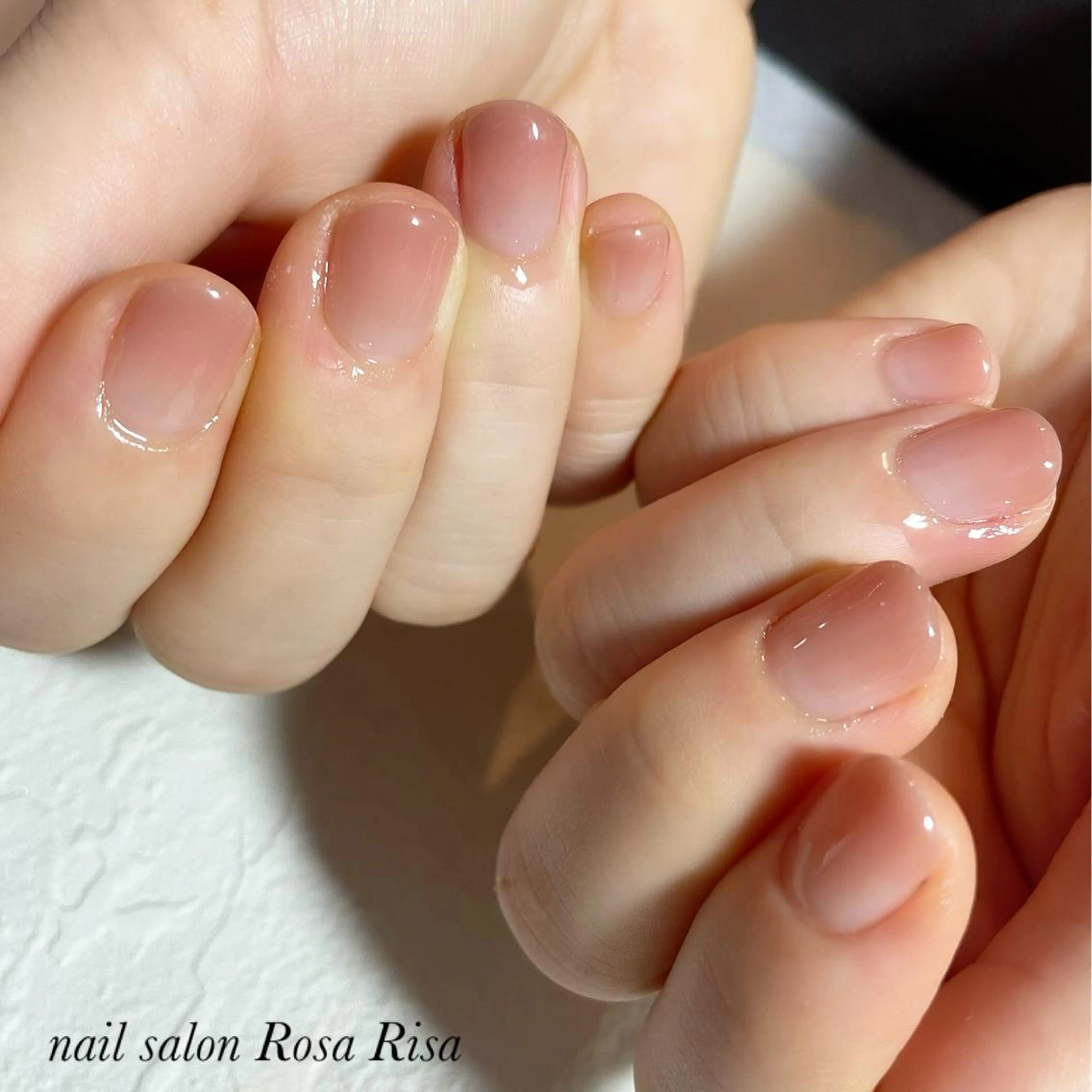 ショート ネイル グラデーション ハンドネイル ネイルスタジオ シェイクユアハンズのネイルデザイン