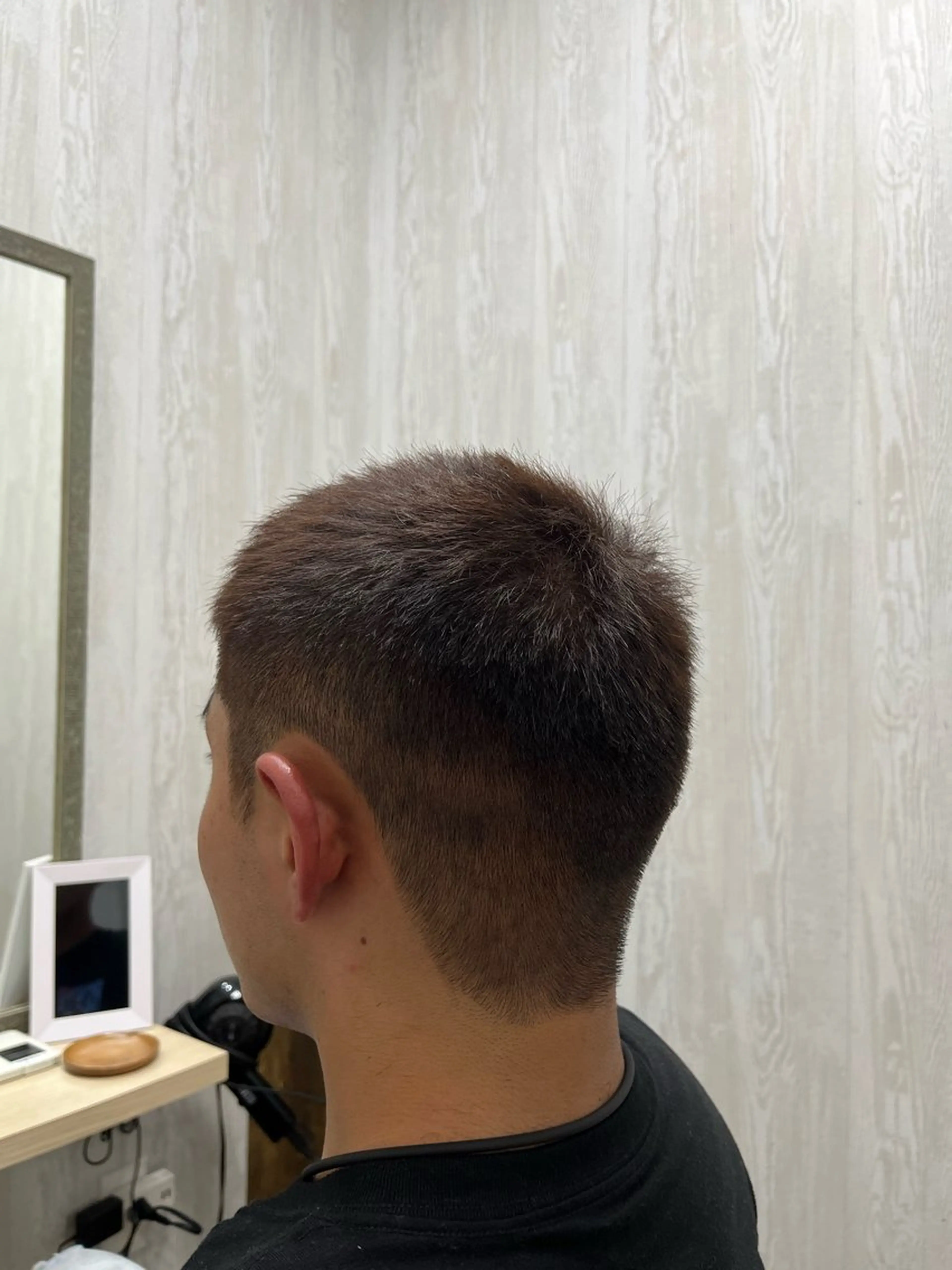 ショート 鈴木 悠人のヘアスタイル