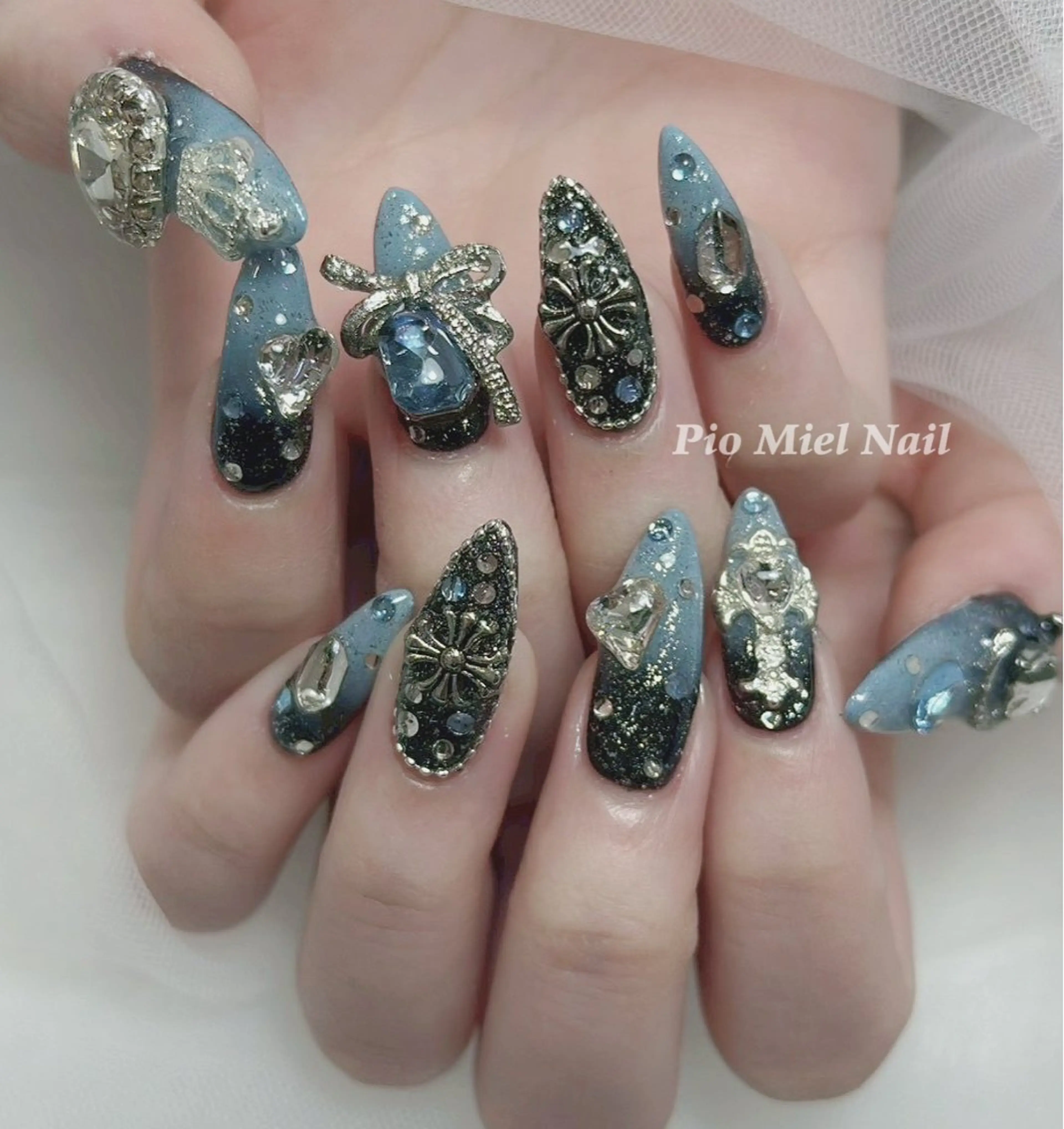 ネイル 韓国ネイル マグネットネイル ニュアンスネイル シンプルネイル ツイードネイル ハンドネイル Pio Mielのネイルデザイン