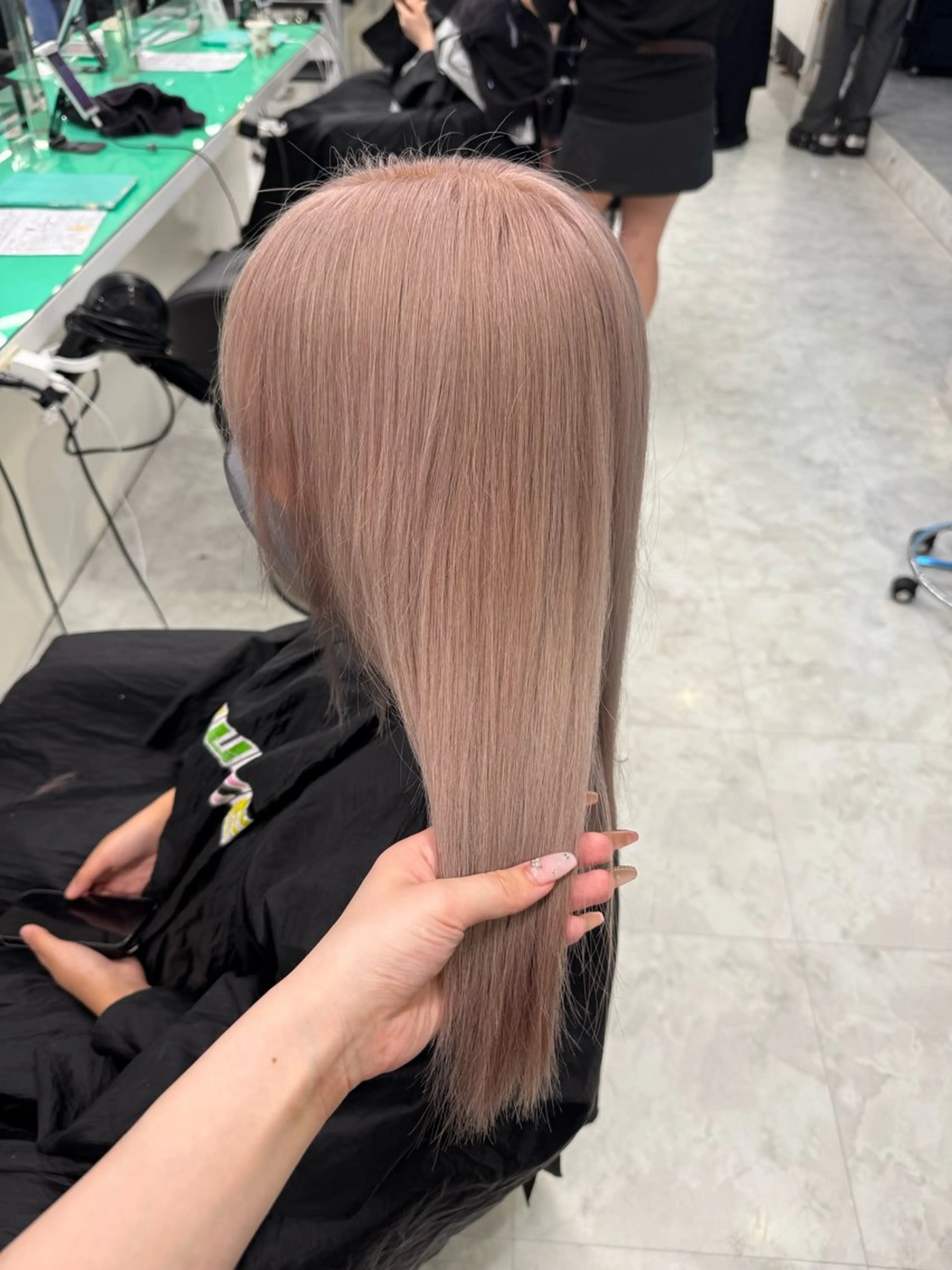 ロング カラー ヘアカラー 透明感ヘア/ベージュ 🩶shiho🩶のヘアスタイル