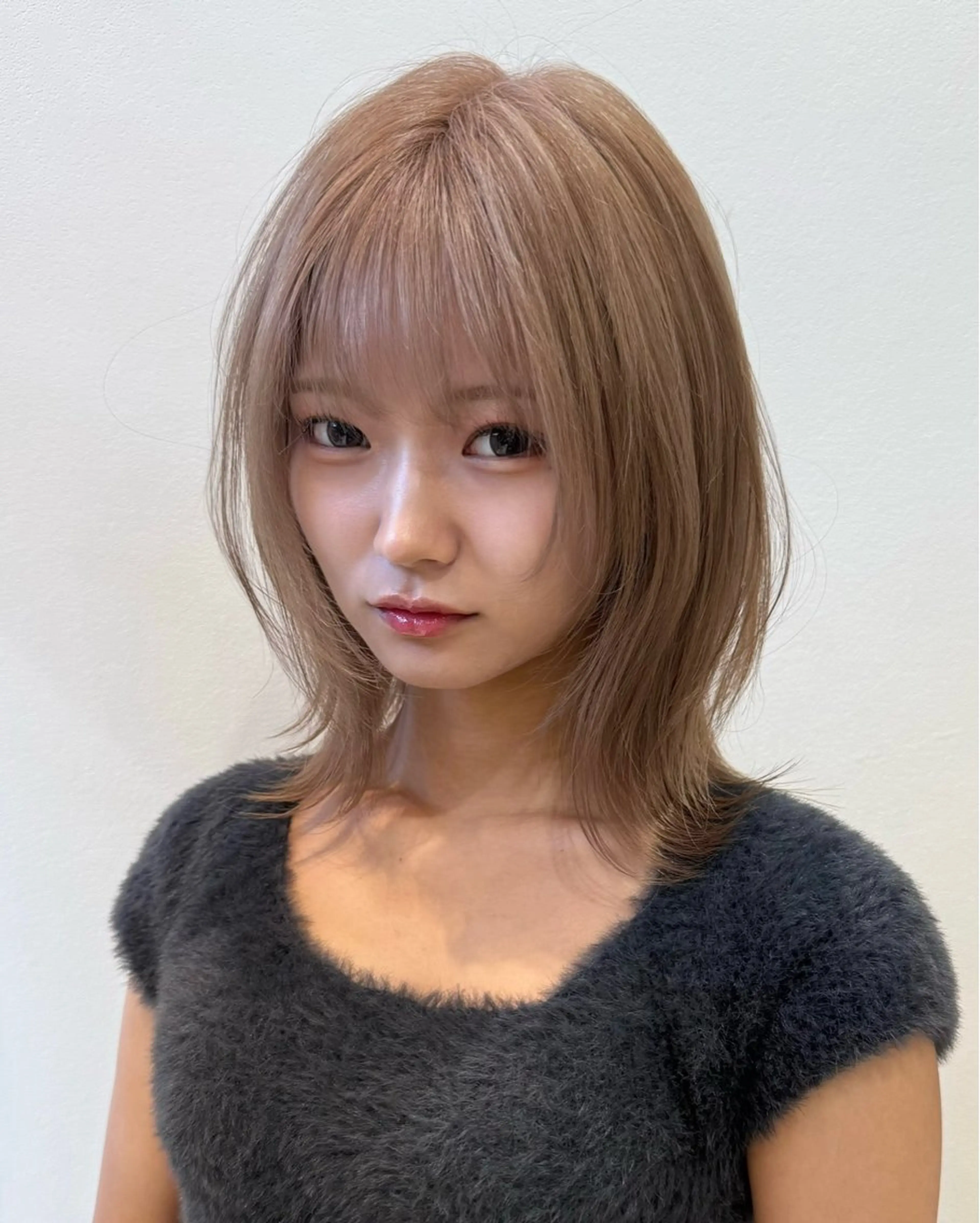 ミディアム カラー ヘアカラー トリートメント ハイトーンヘア れおん🌙のヘアスタイル