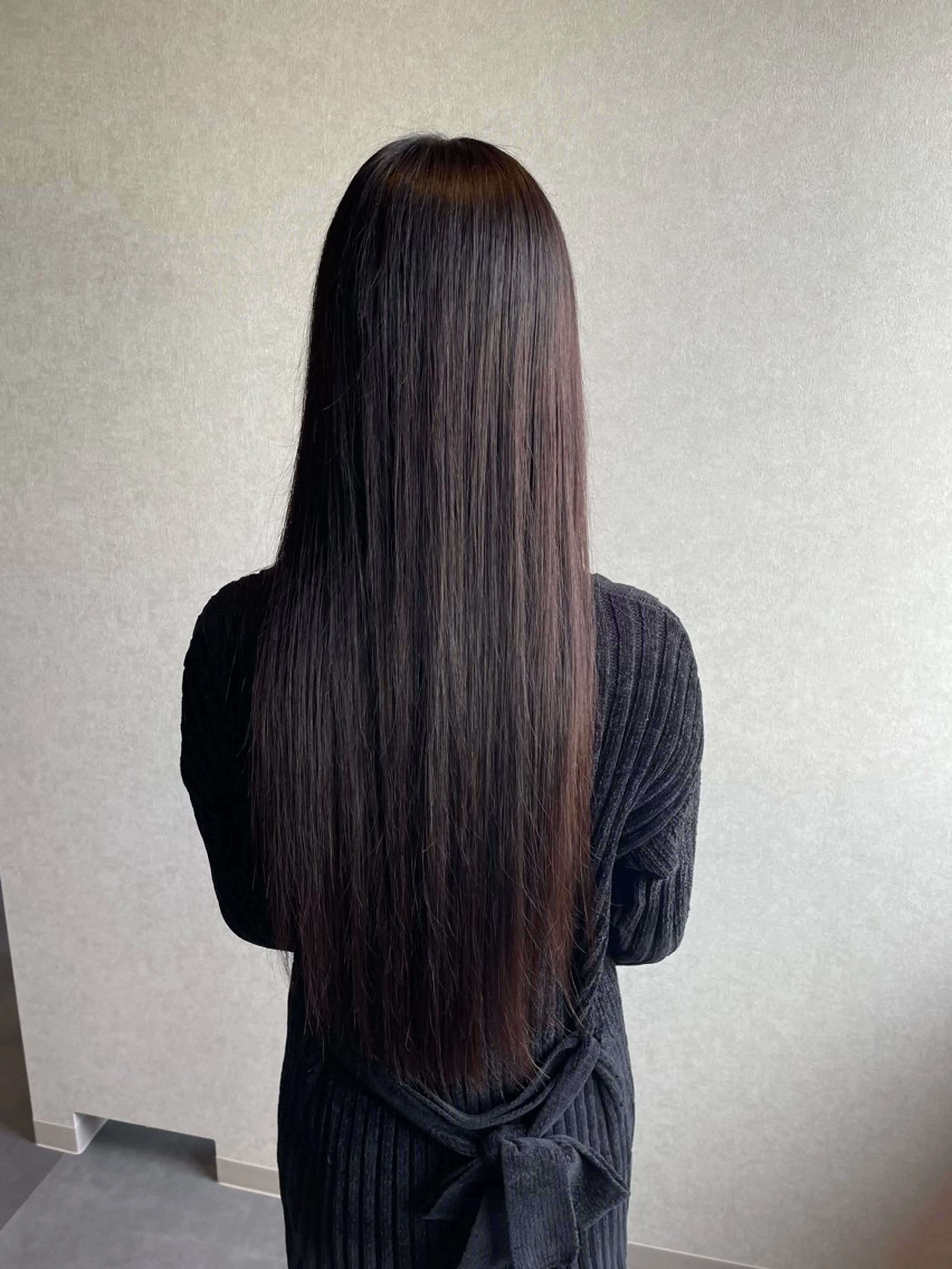 ロング ロング ヘアカラー 美容室toiro所属・青山 結のヘアスタイル