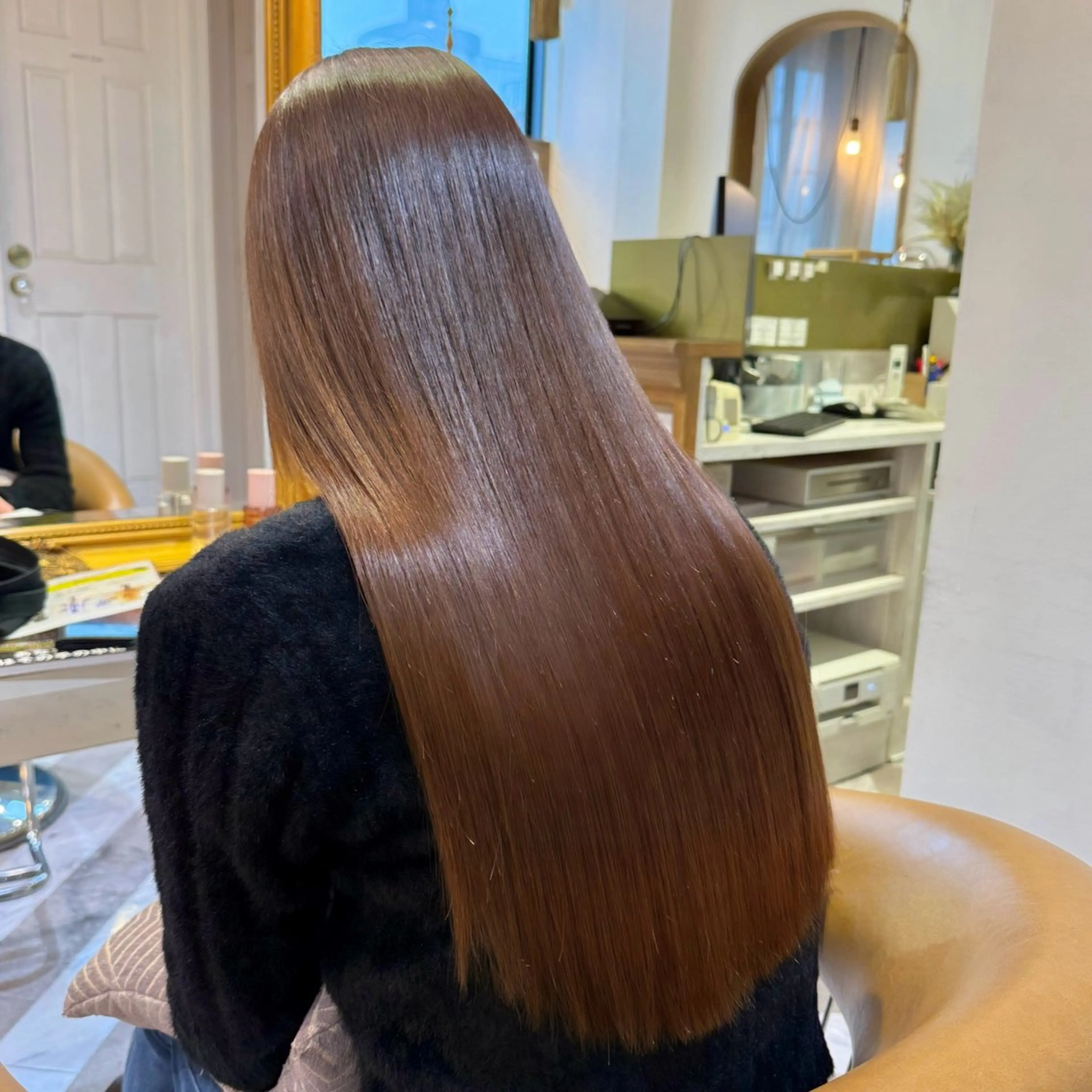 セミロング カラー 縮毛矯正 髪質改善【縮毛矯正】 美髪ボブを量産する人のヘアスタイル