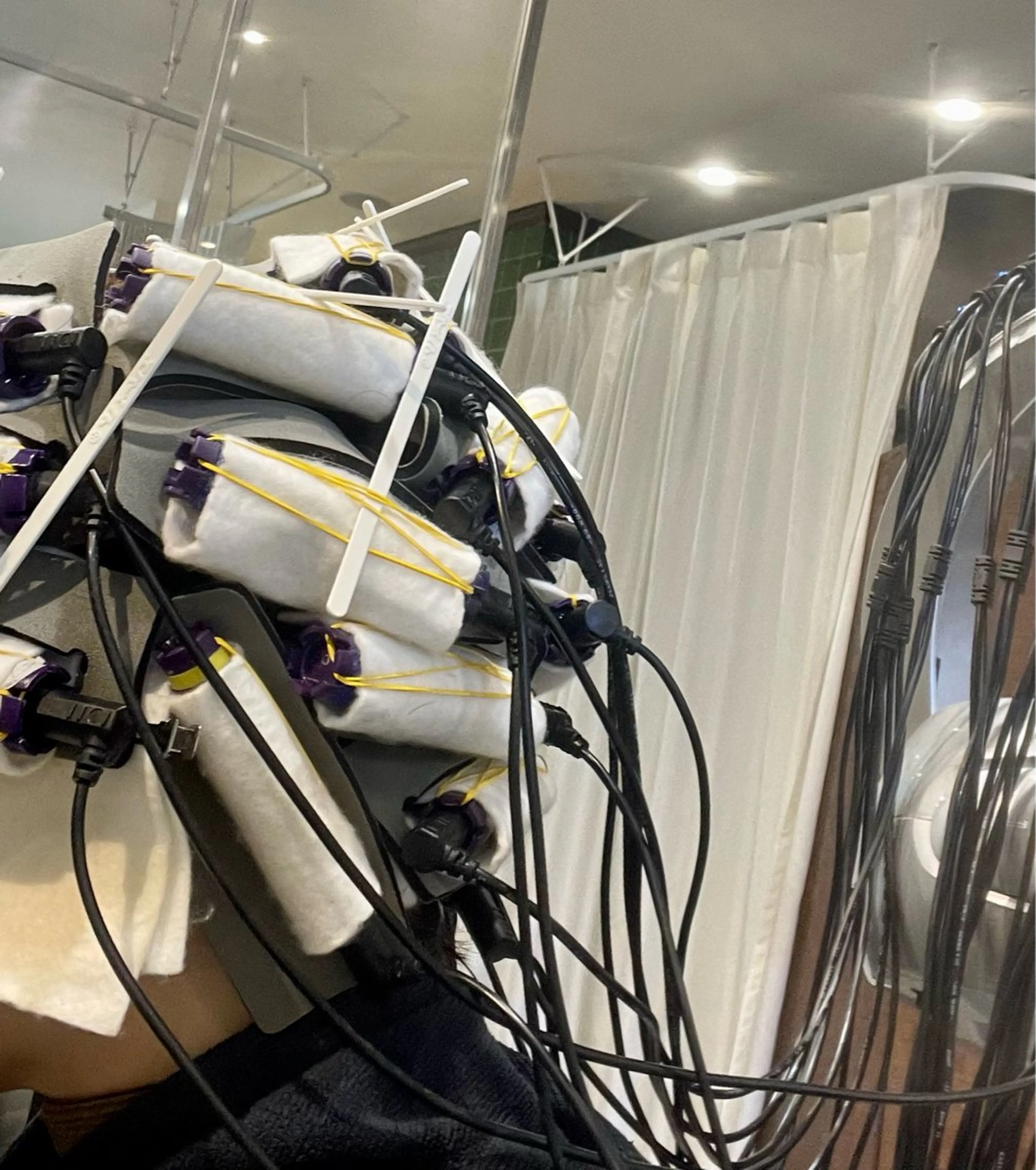 パーマ パーマ hair lounge comme moi所属・TOMO☆ 高島平のマツエク・マツパデザイン