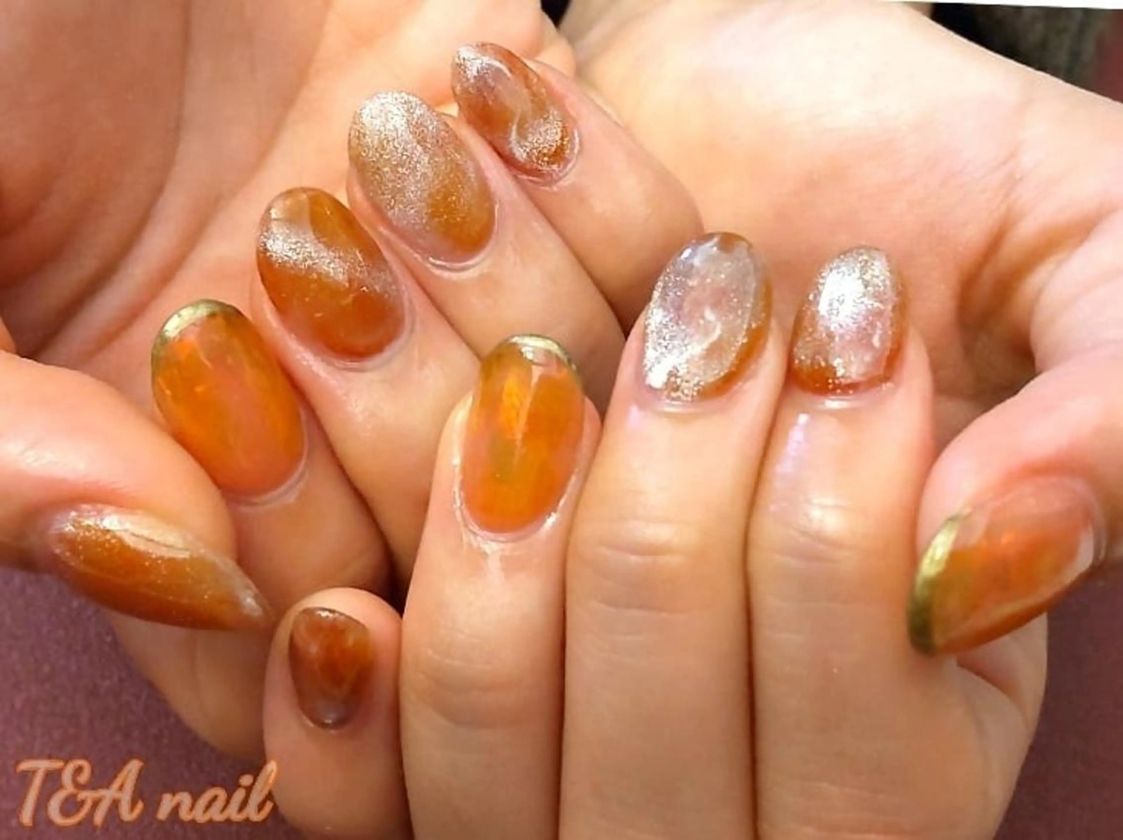 ミディアム ネイル クリスマス オーロラネイル マグネットネイル ニュアンスネイル スカルプネイル ハンドネイル T&A nailのネイルデザイン