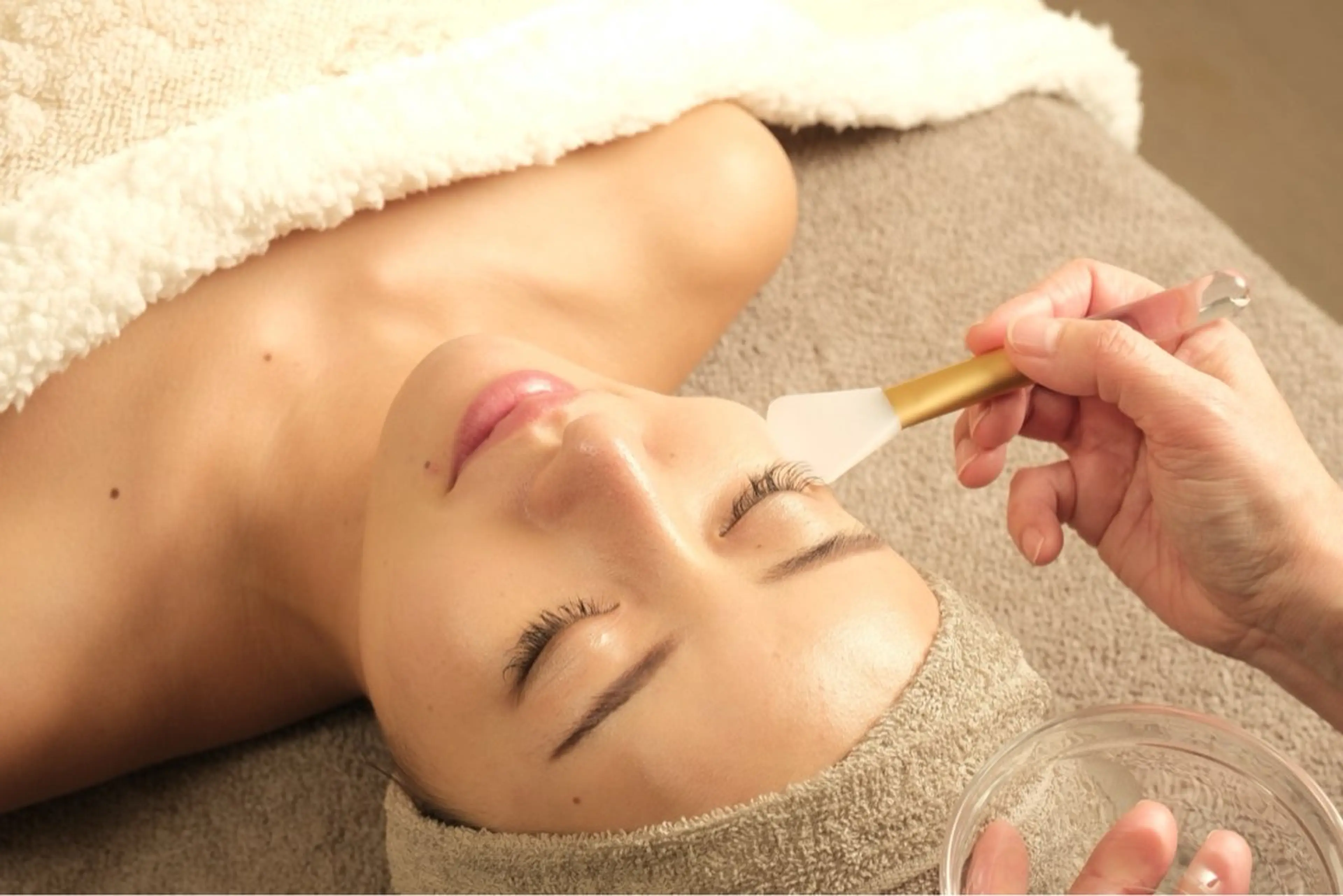 エステ リラク 目元・まつパ・美肌フ ェイシャル谷町四丁目のマツエク・マツパデザイン