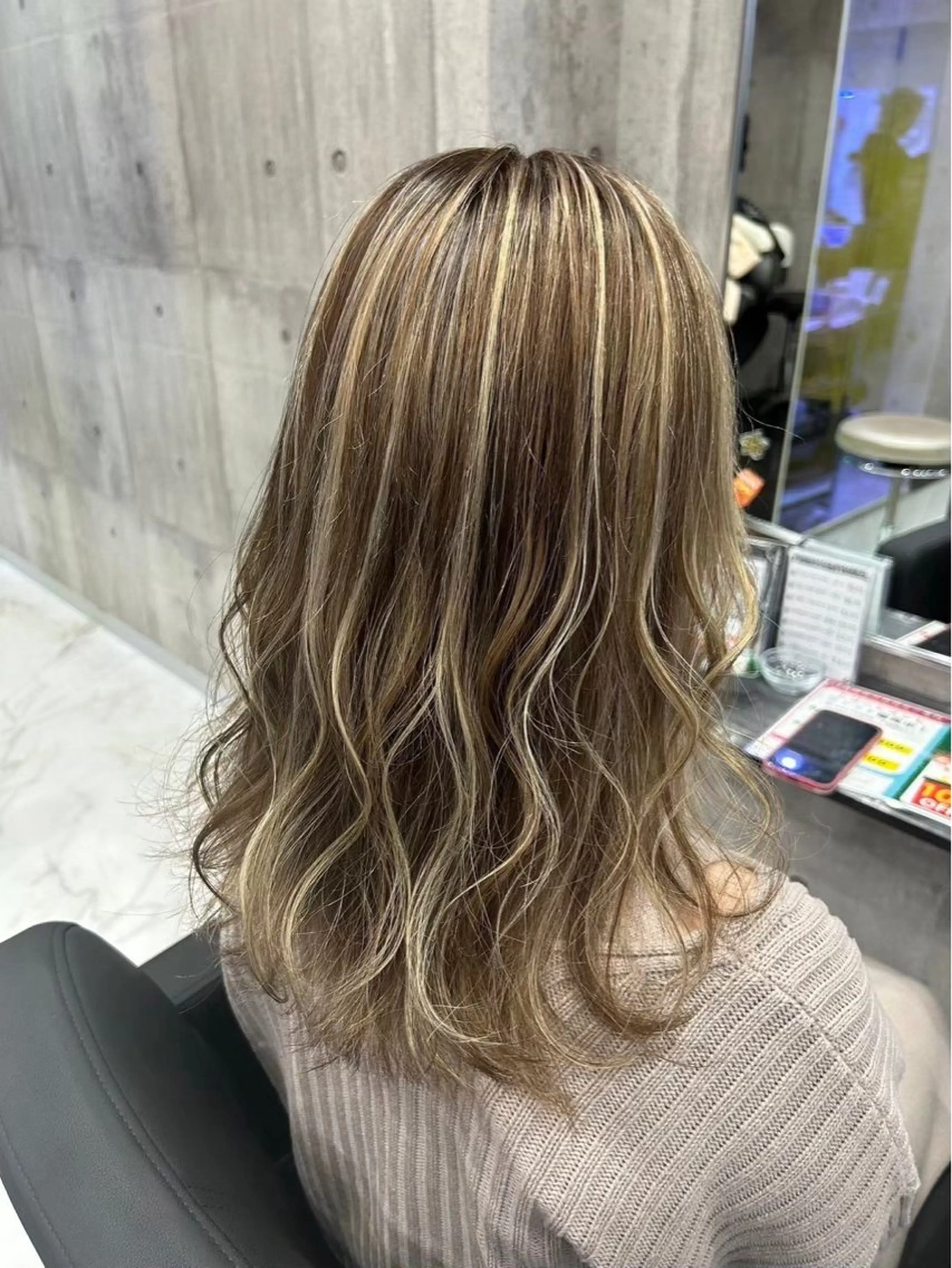 ロング カラー ハイライトカラー ハイライト 韓国ヘア特化🇰🇷 似合わせカットパーマのヘアスタイル