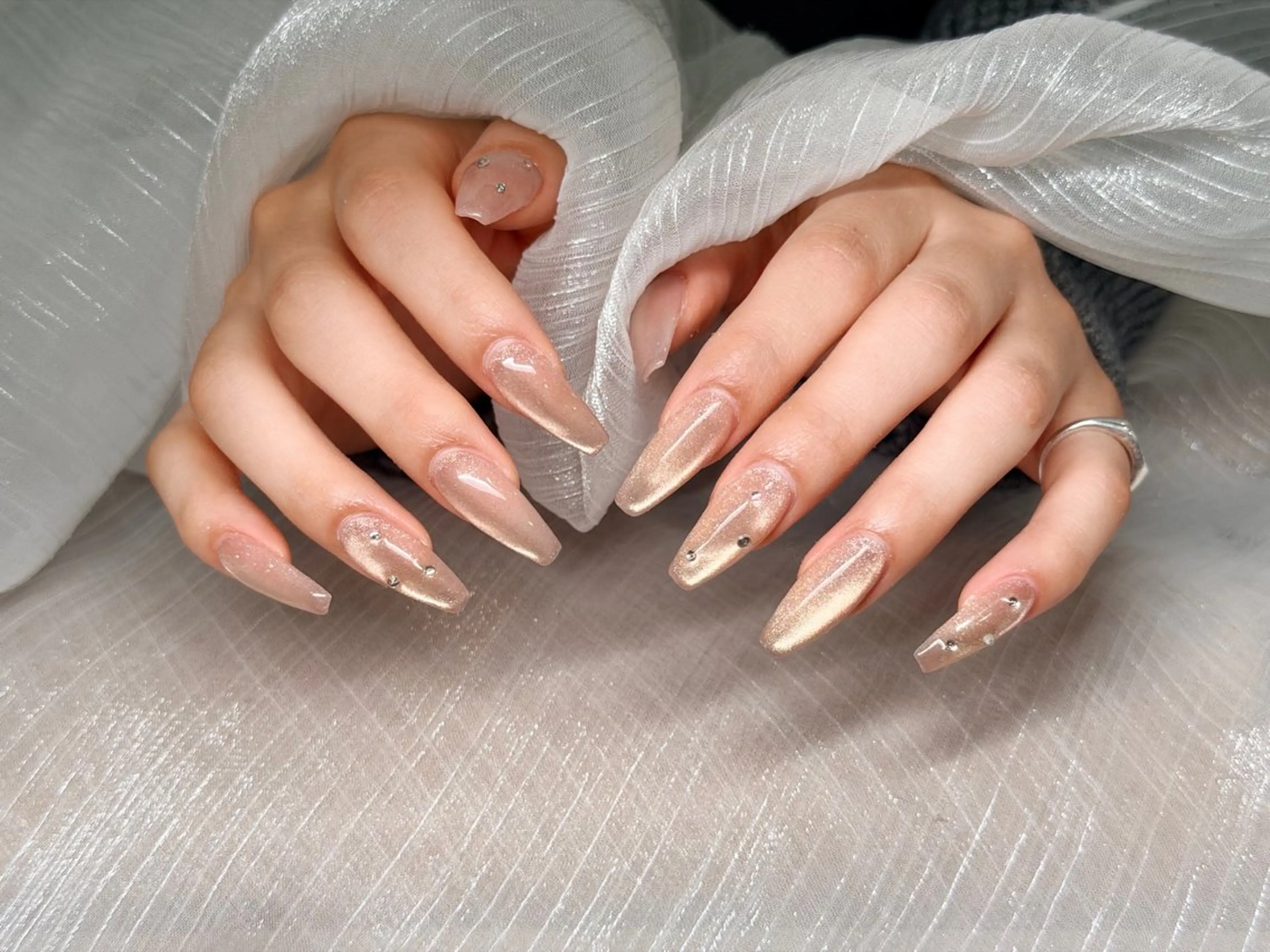 ネイル フットネイル フレンチネイル 韓国ネイル マグネットネイル ミラーネイル ハンドネイル AMI アミのネイルデザイン