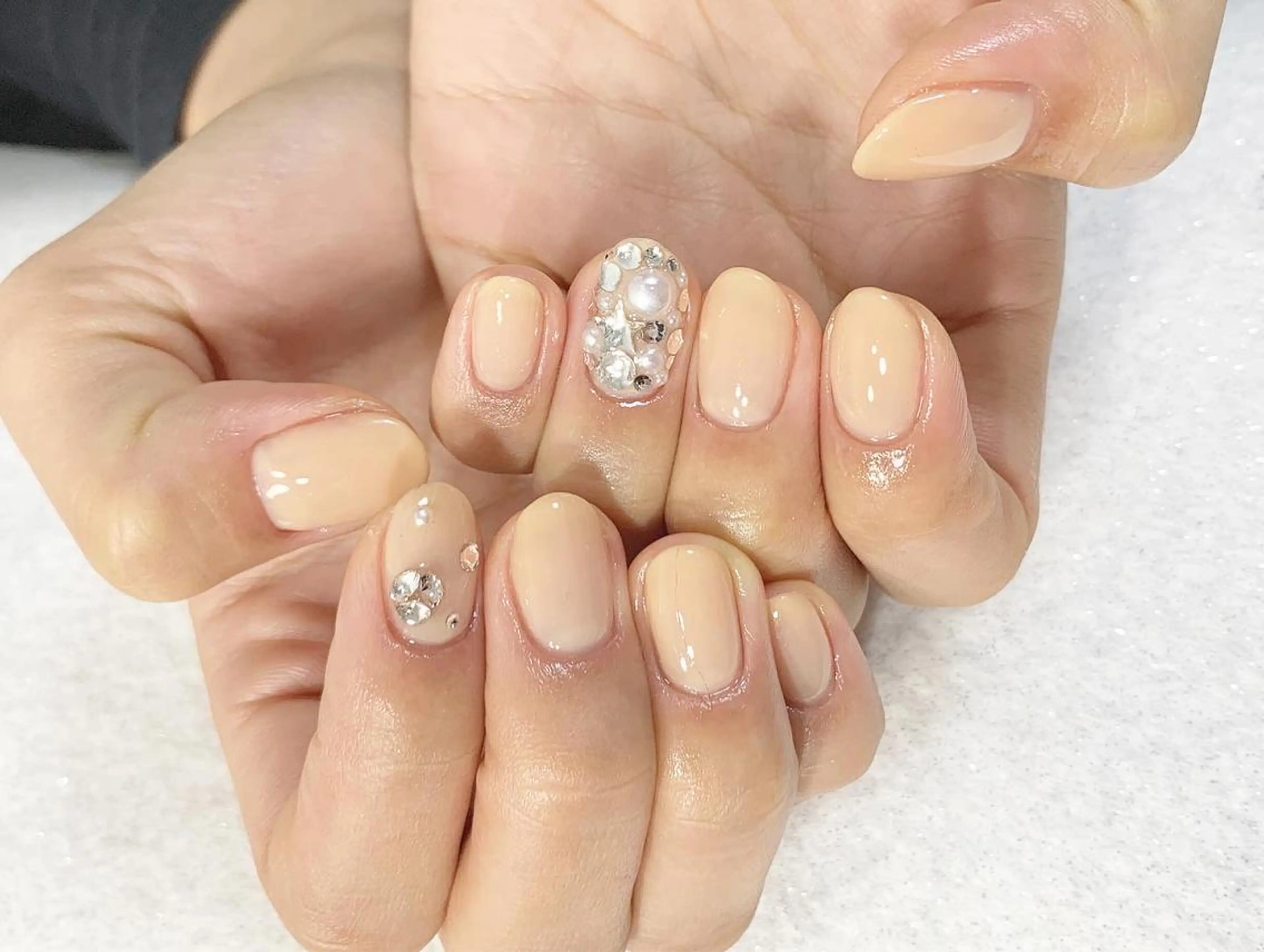 ネイル 手塚 里奈のネイルデザイン