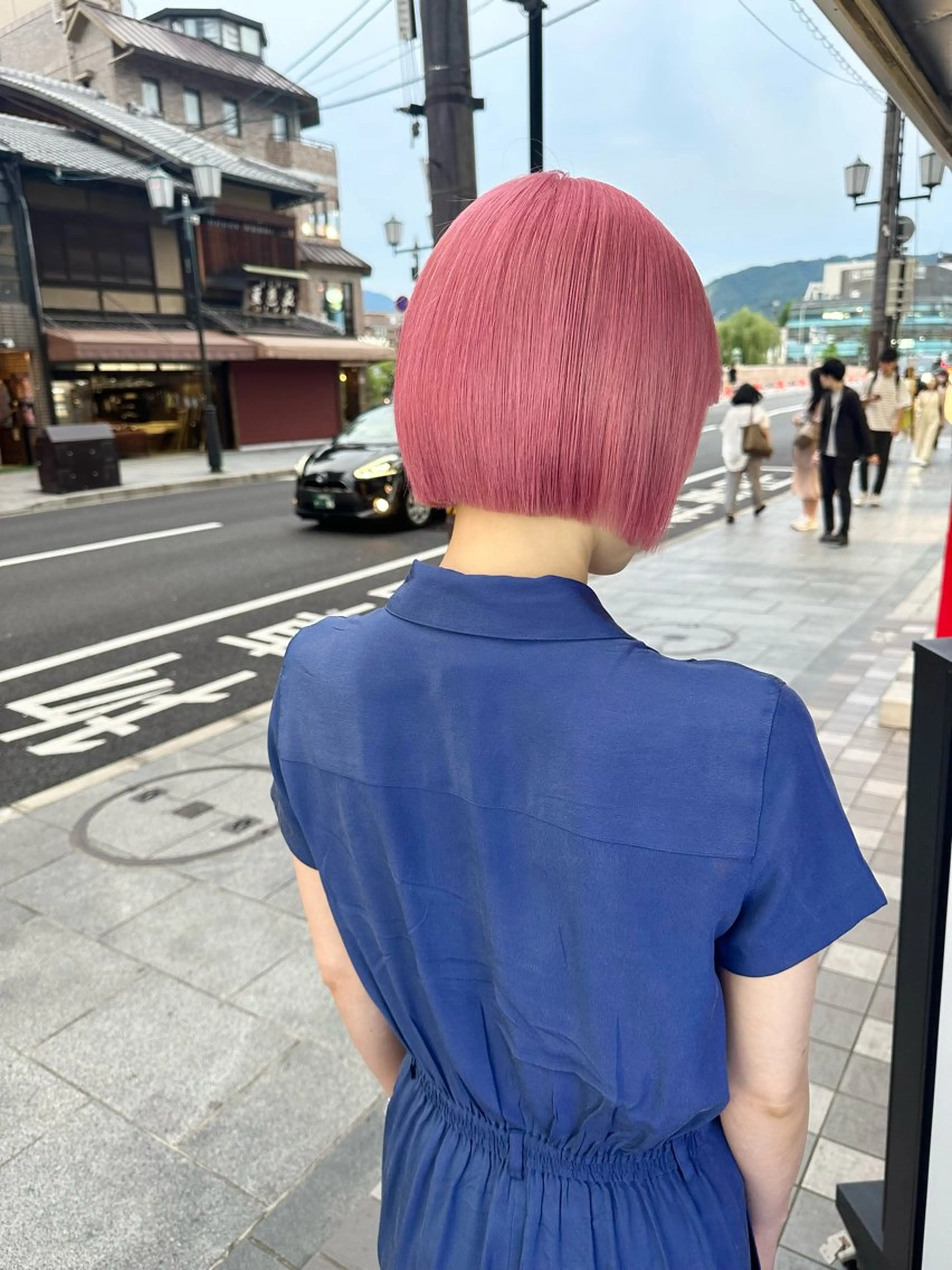ショート カット ヘアカラー 藤川 結名のヘアスタイル