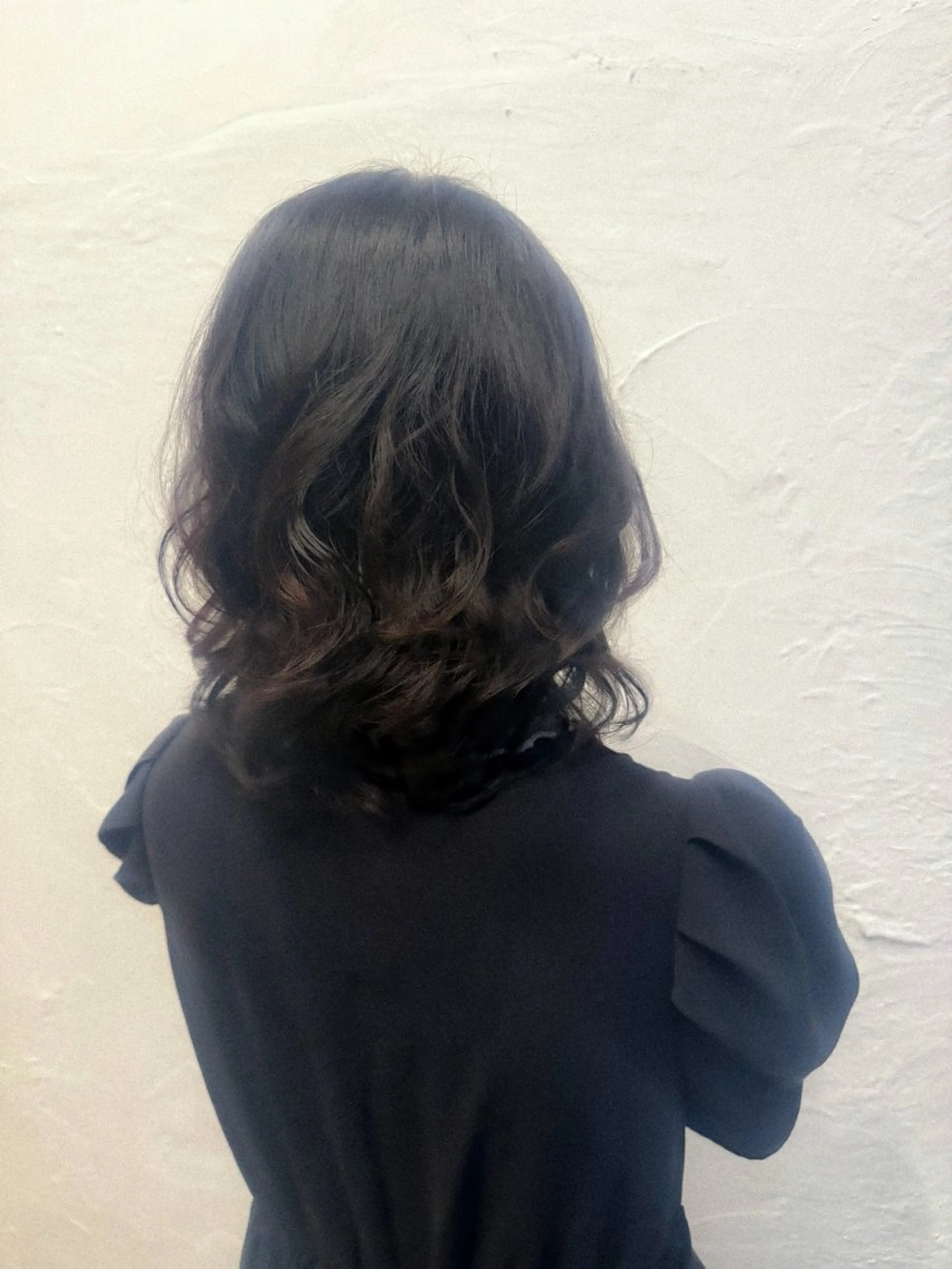 ミディアム ミディアムパーマ ケアカラー レイヤーカット HALB所属・大園 晃のヘアスタイル