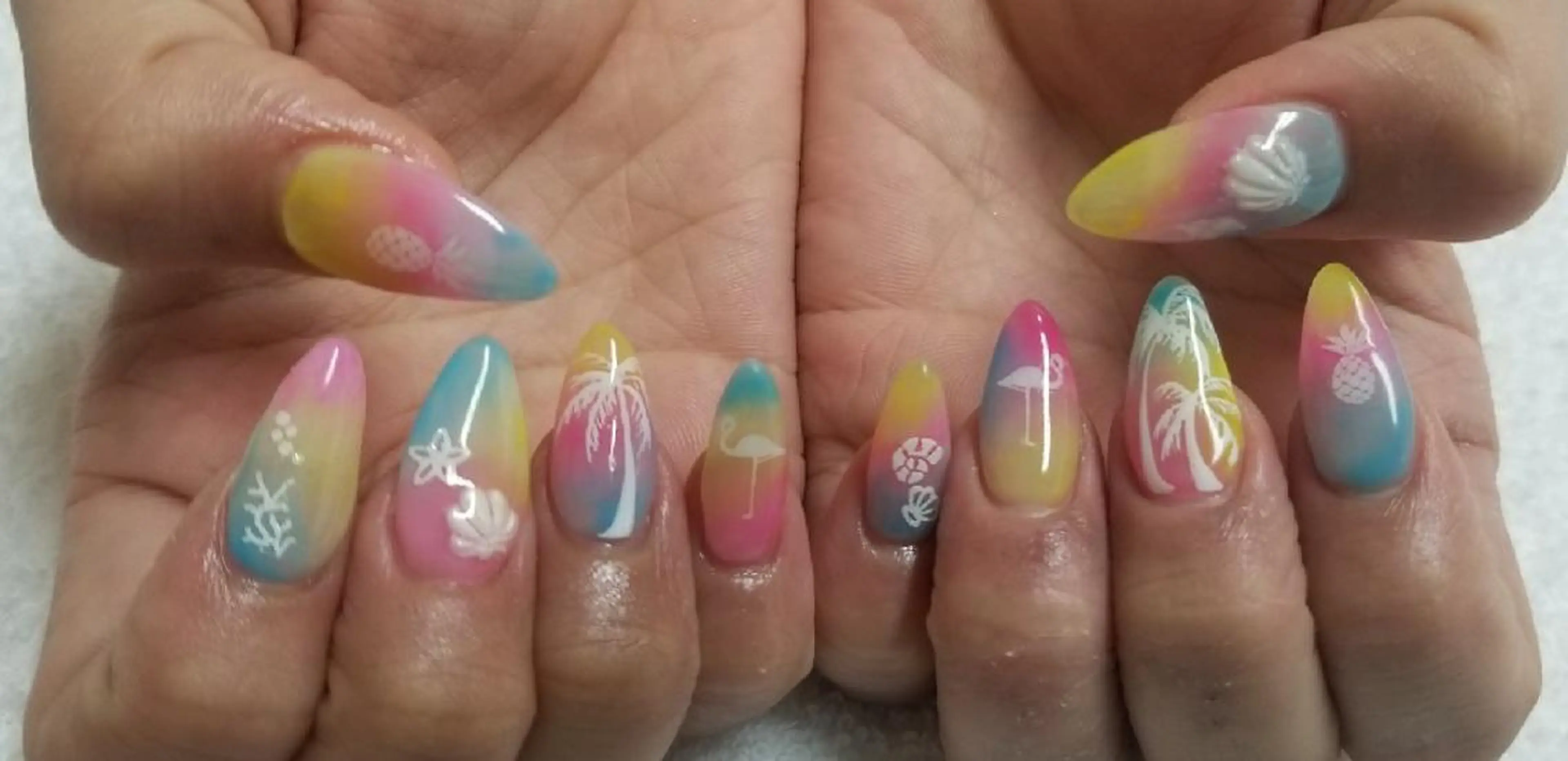 ネイル 河野ちえ (雑誌掲載サロン)のネイルデザイン