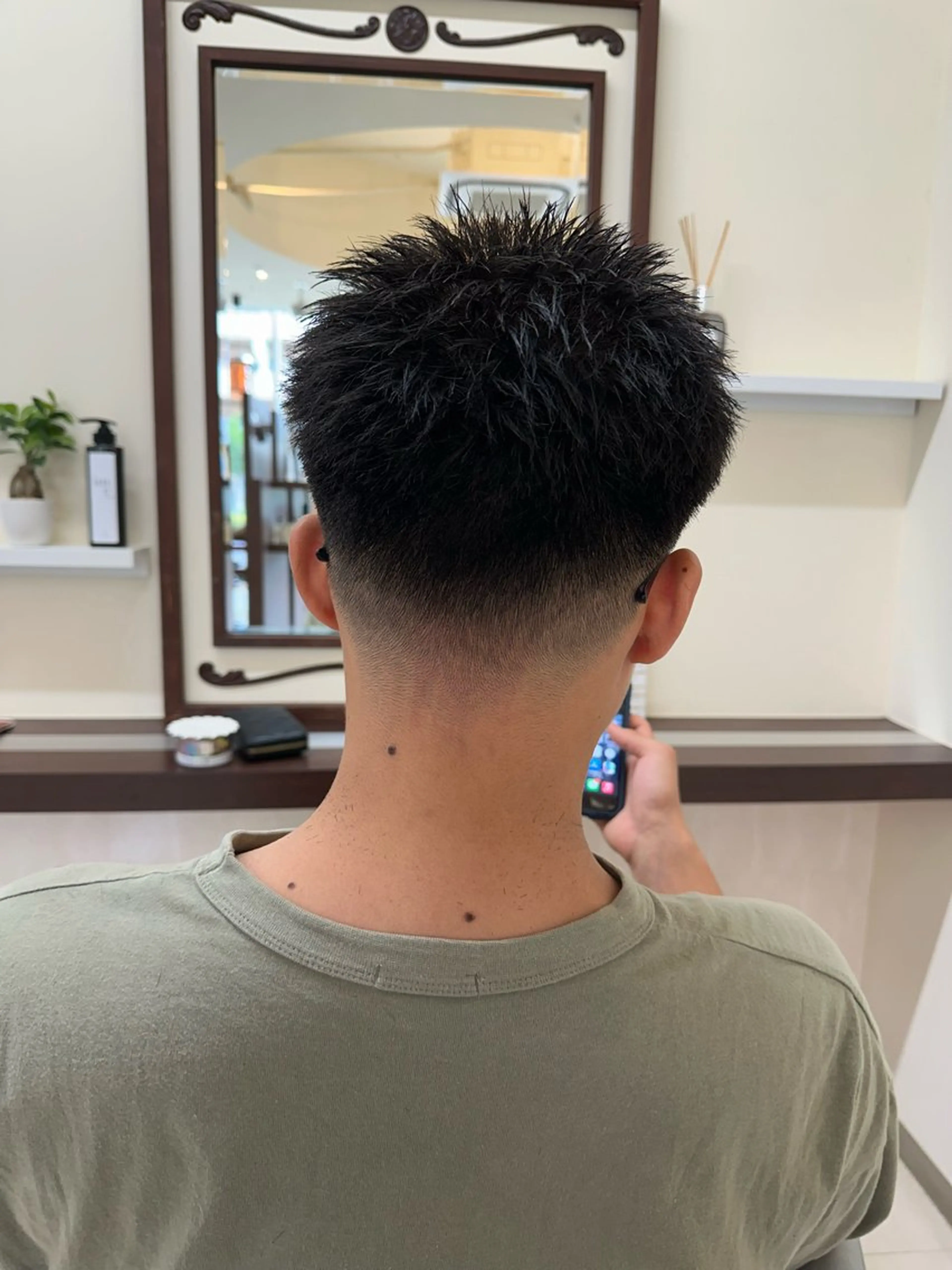 ショート カラー パーマ メンズ フェードカット カット ヘアセット 毎月230人担当/ メンズヘア/清和武虎のヘアスタイル