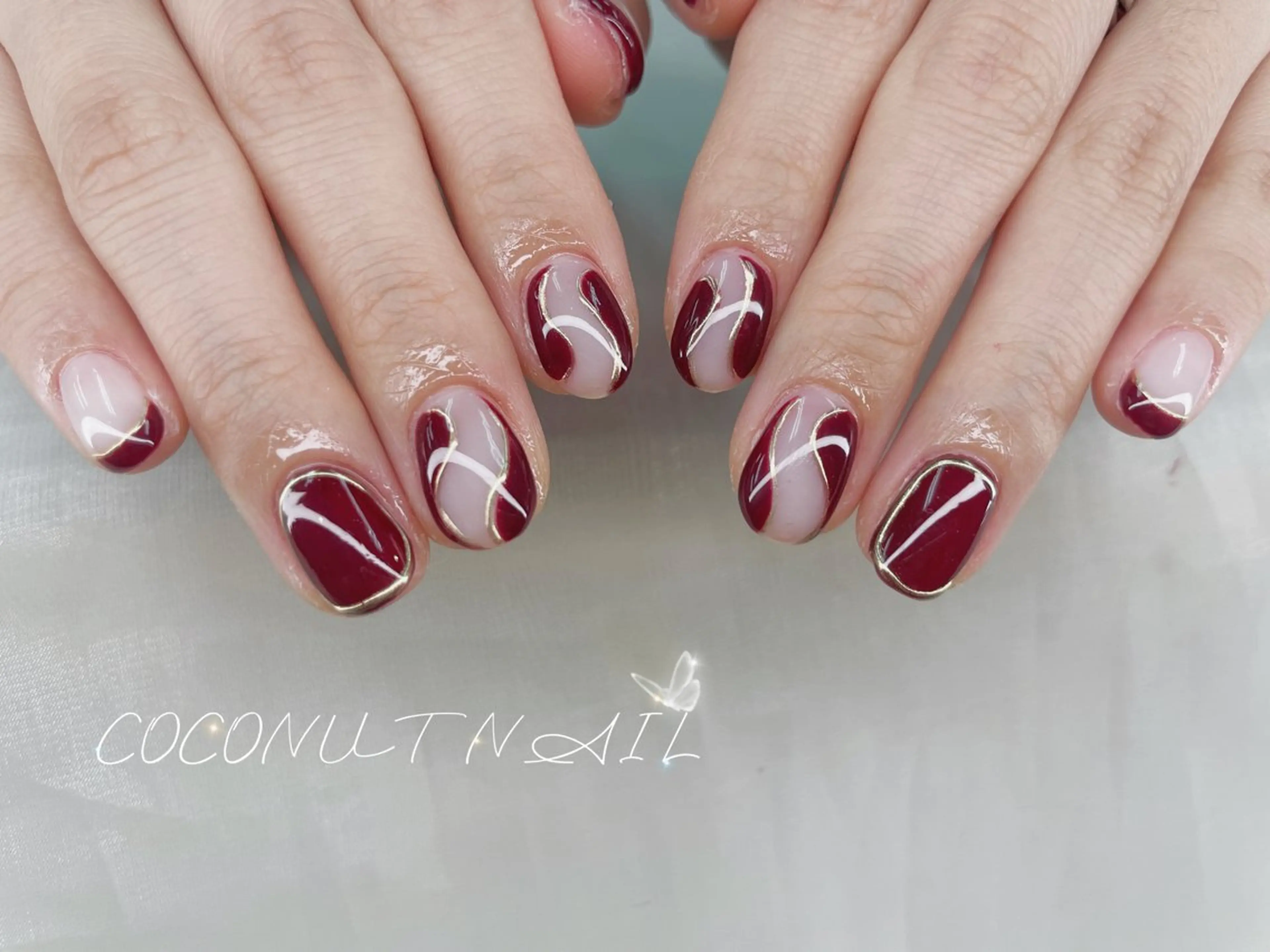 ネイル べっ甲ネイル フレンチネイル キラキラネイル ラメ(グリッター) マグネットネイル ハンドネイル 神田 ココナッツのネイルデザイン