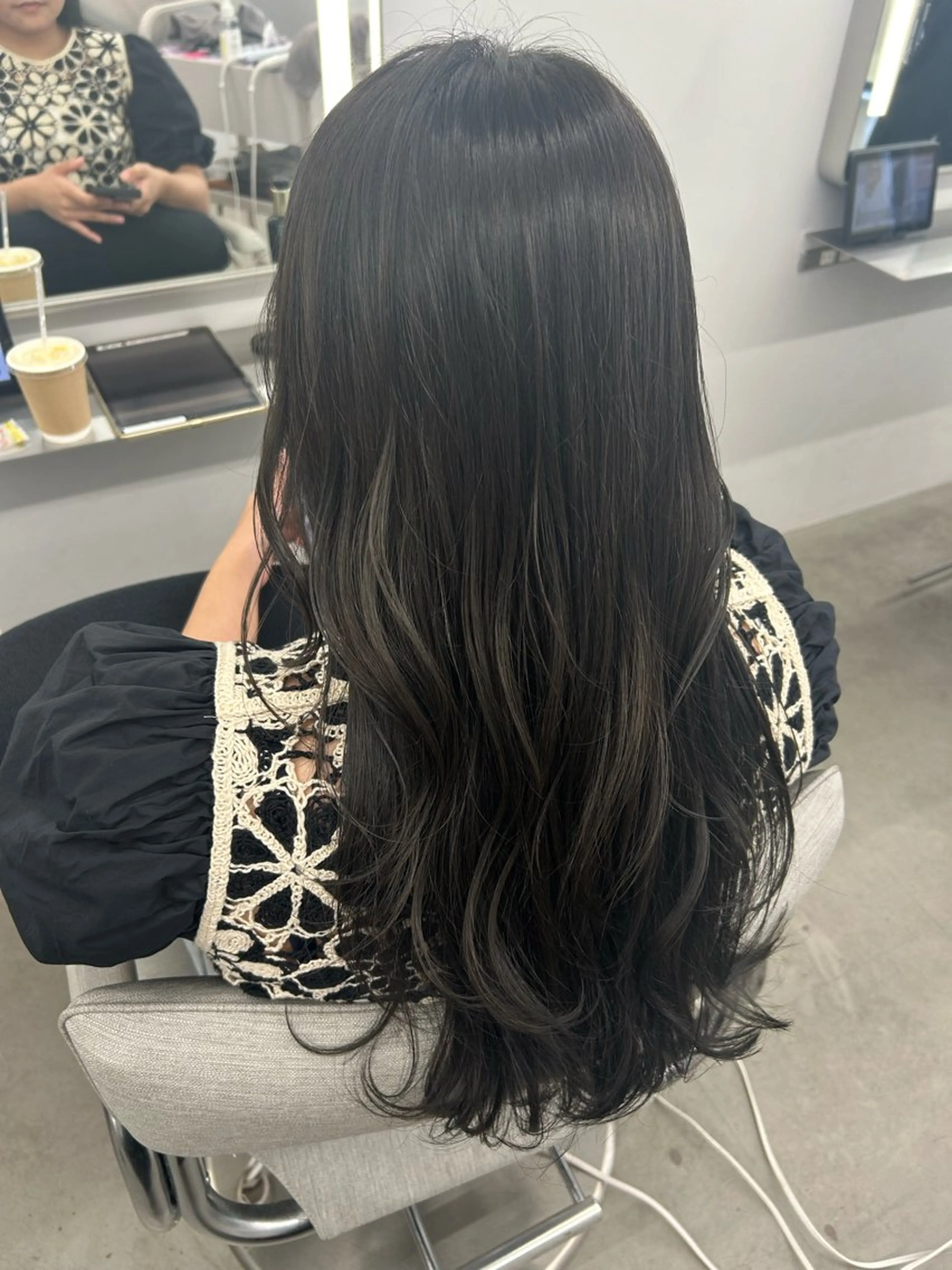 ロング カラー HANA ROCCO3rdのヘアスタイル