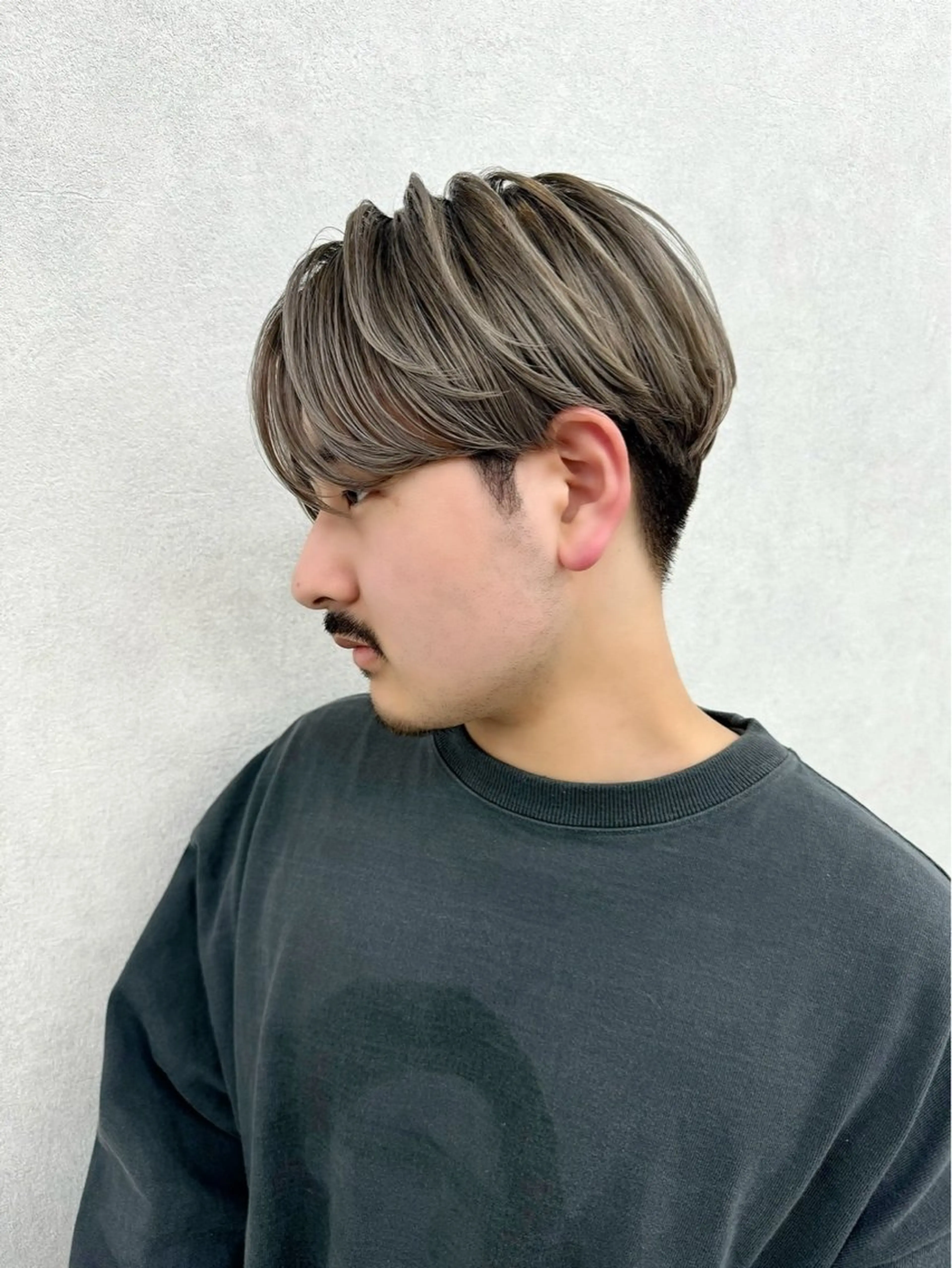 ショート カラー メンズ カット ヘアカラー 山﨑 燦人のヘアスタイル