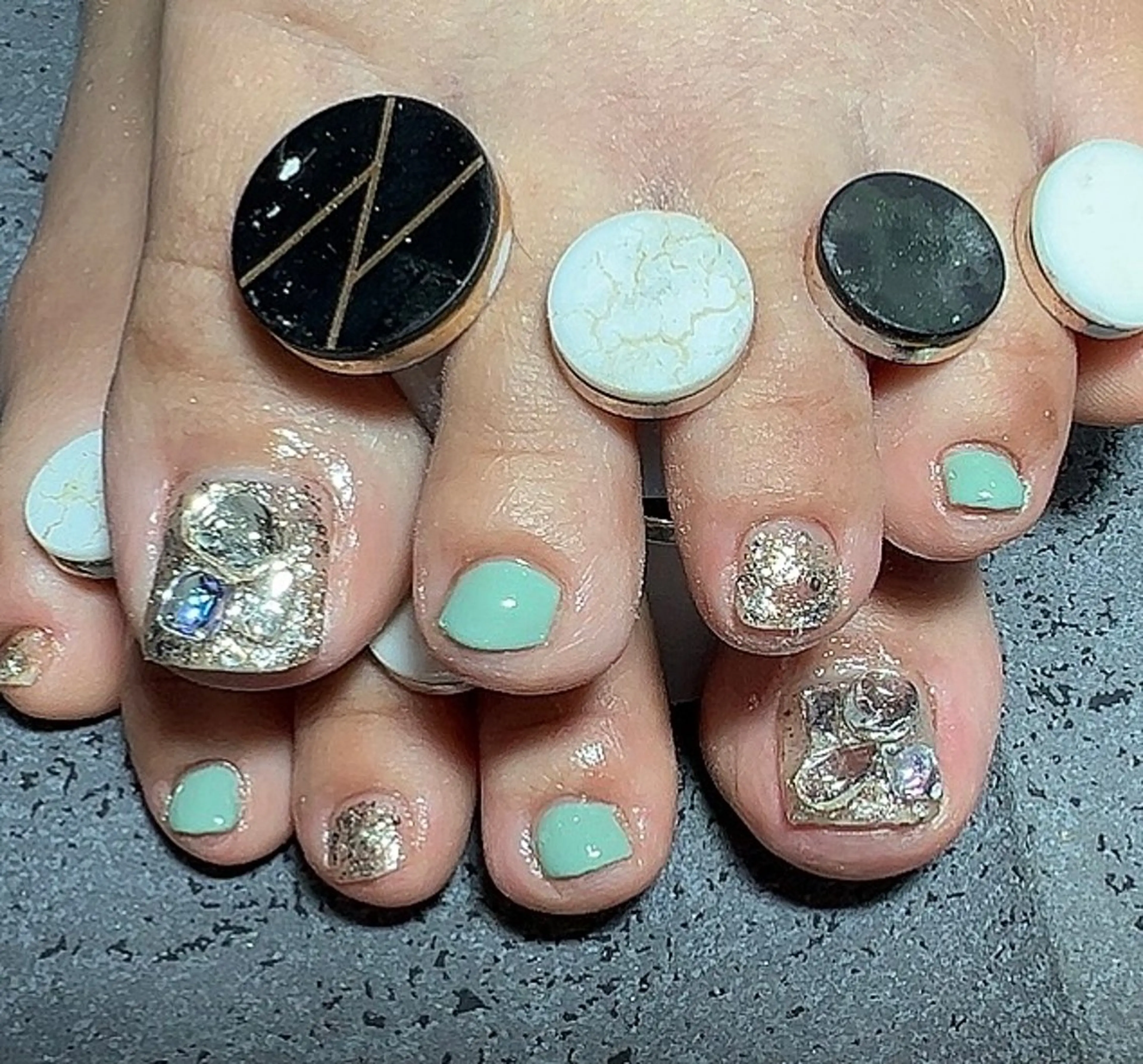 ネイル フットネイル ジェルネイル フットネイル Ruana Nailのネイルデザイン