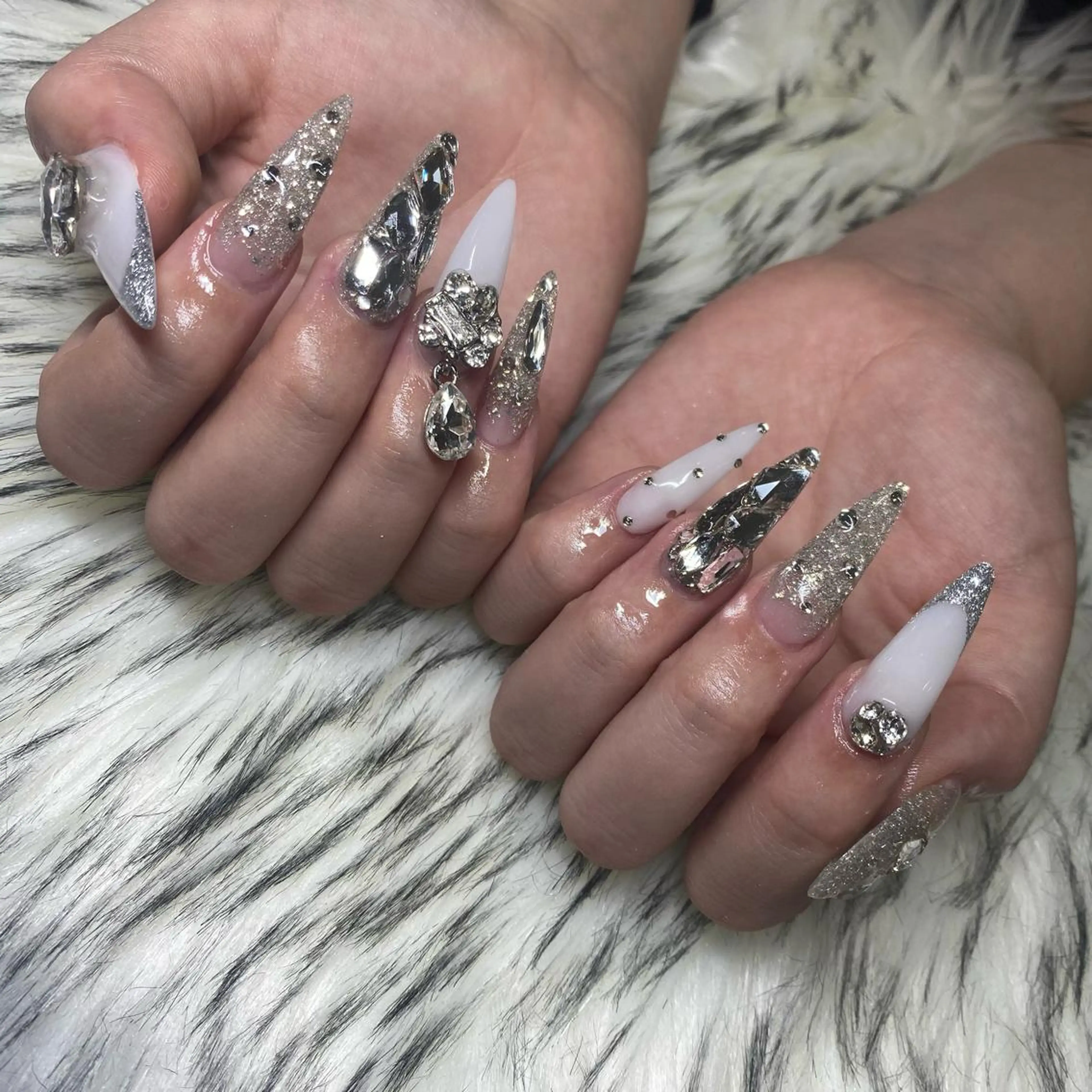 ネイル ハンドネイル la vie  Luire所属・la vie Luire ｱｽｶのネイルデザイン