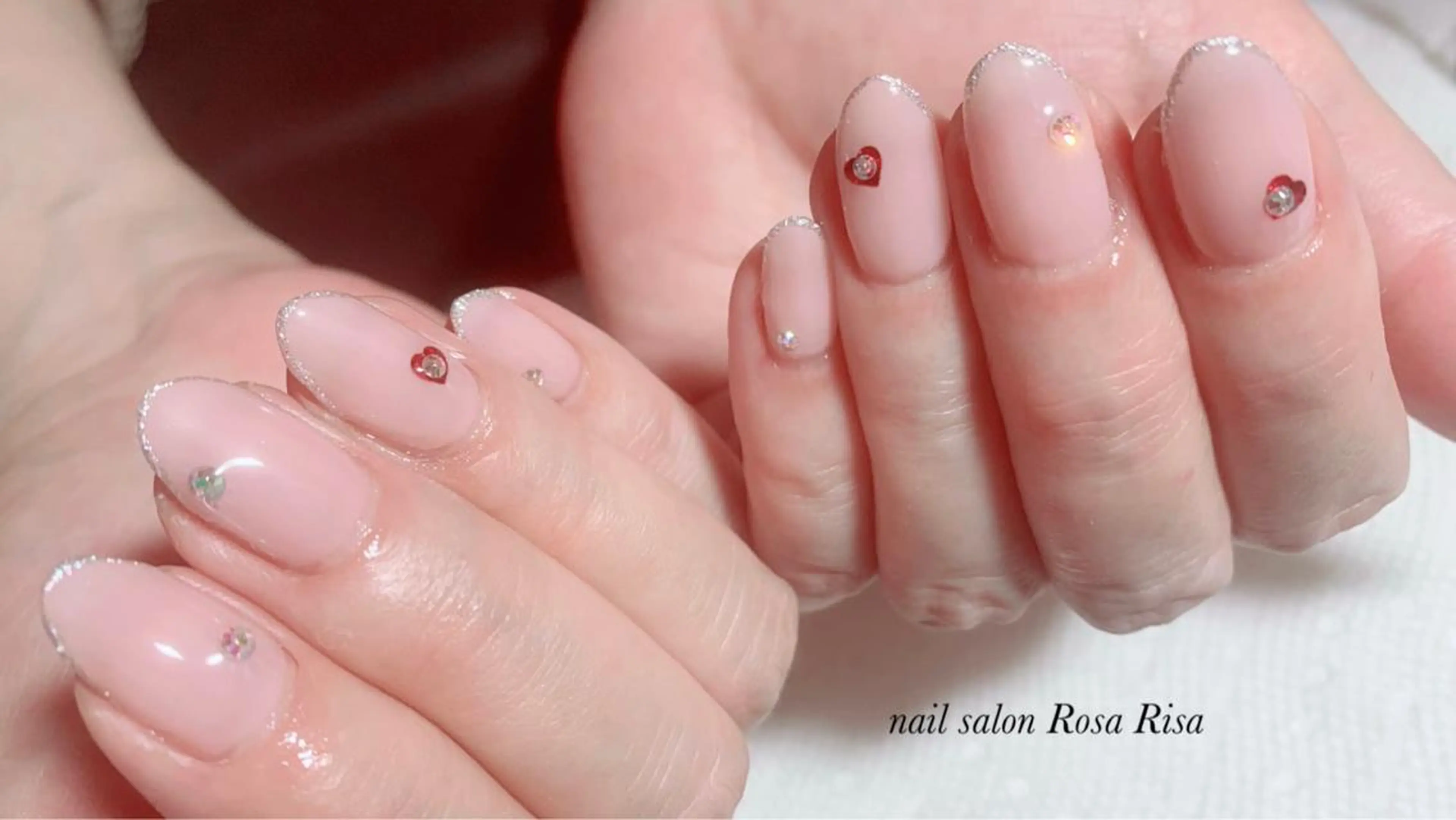 セミロング ネイル ネイルスタジオ シェイクユアハンズのネイルデザイン