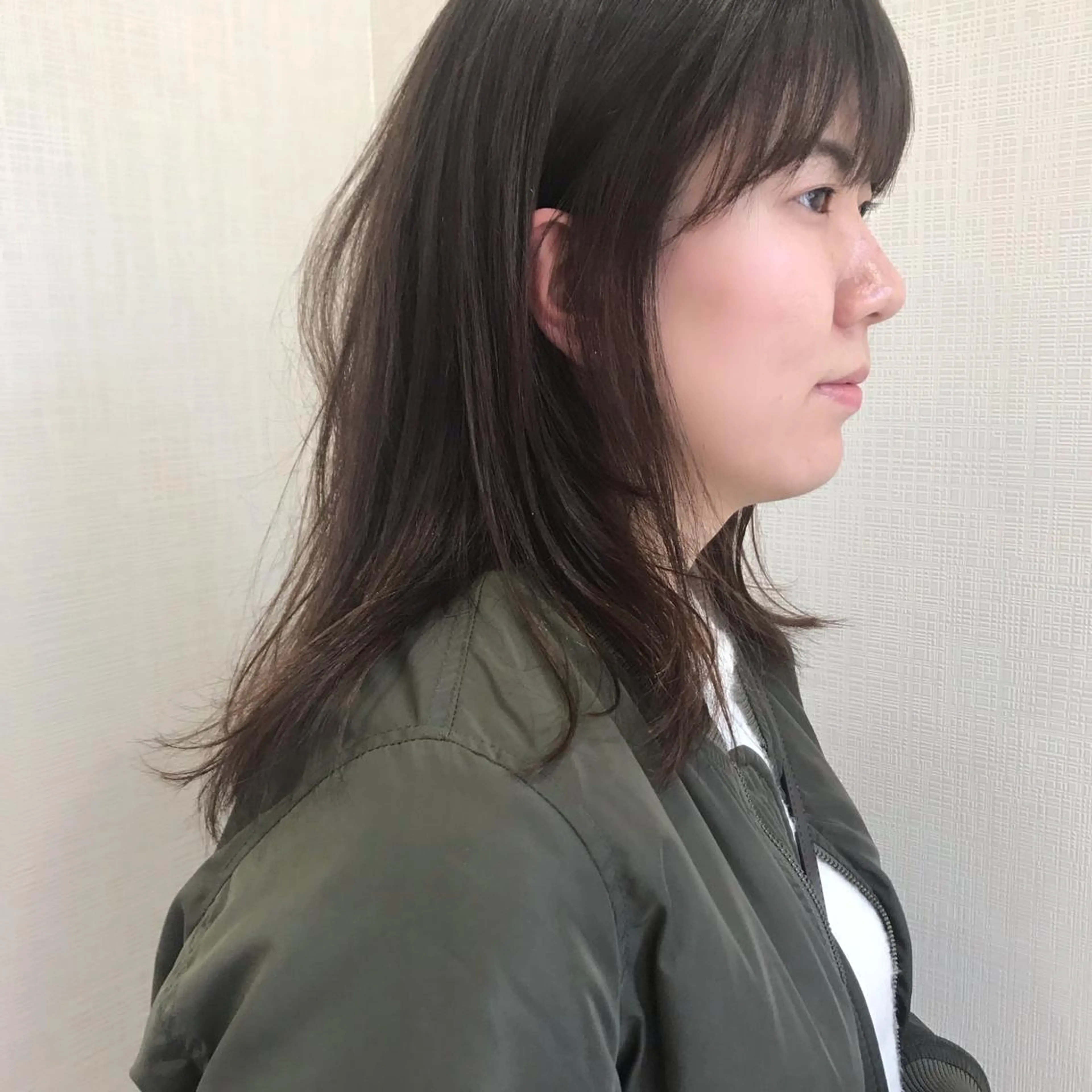 ミディアム カラー ベージュカラー 柔らかブラウン/顔周 りレイヤー♡ユウシのヘアスタイル