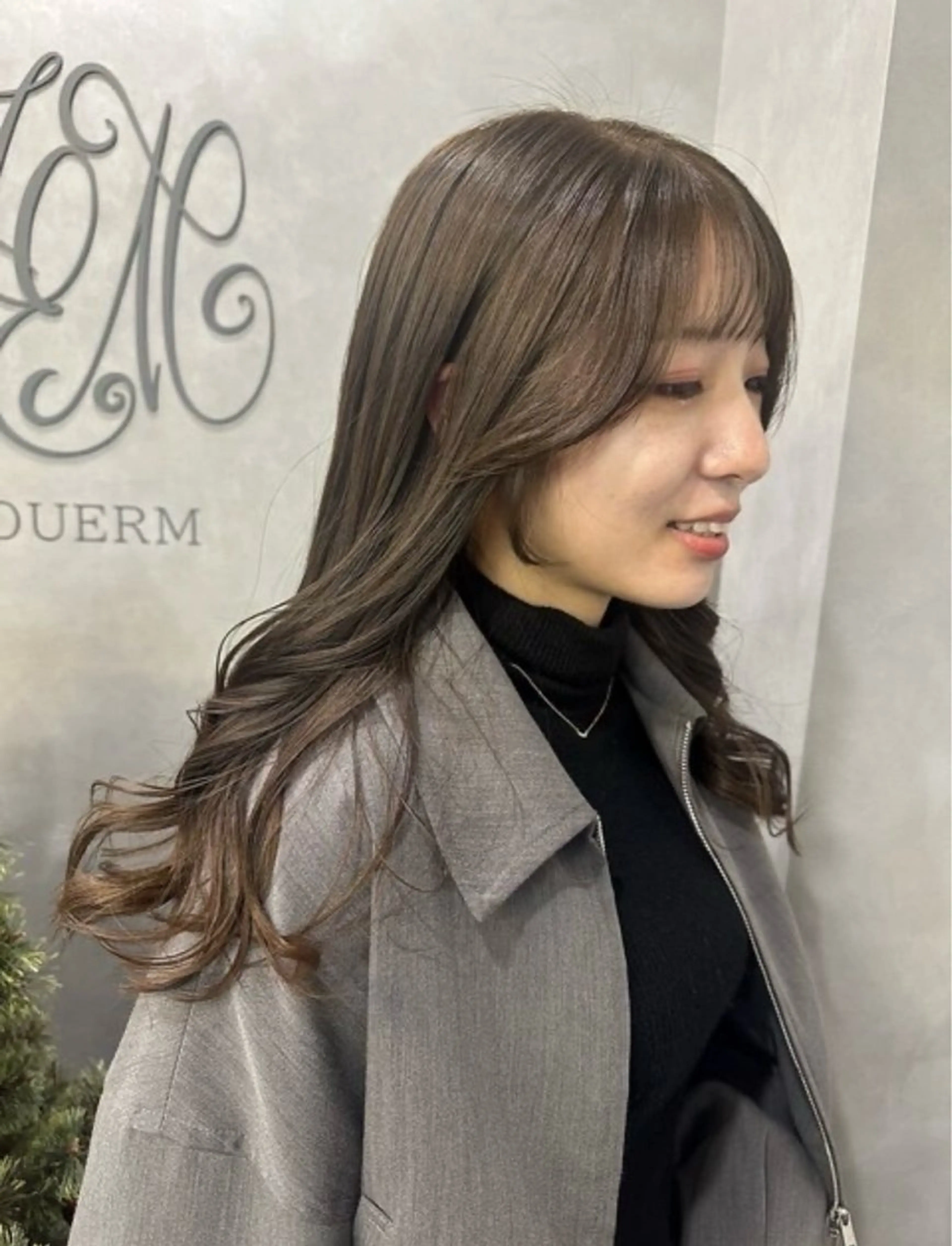 ロング カラー ｊｏｕｅｒｍ所属・透明感/グレージュ /韓国レイヤー🪽のヘアスタイル